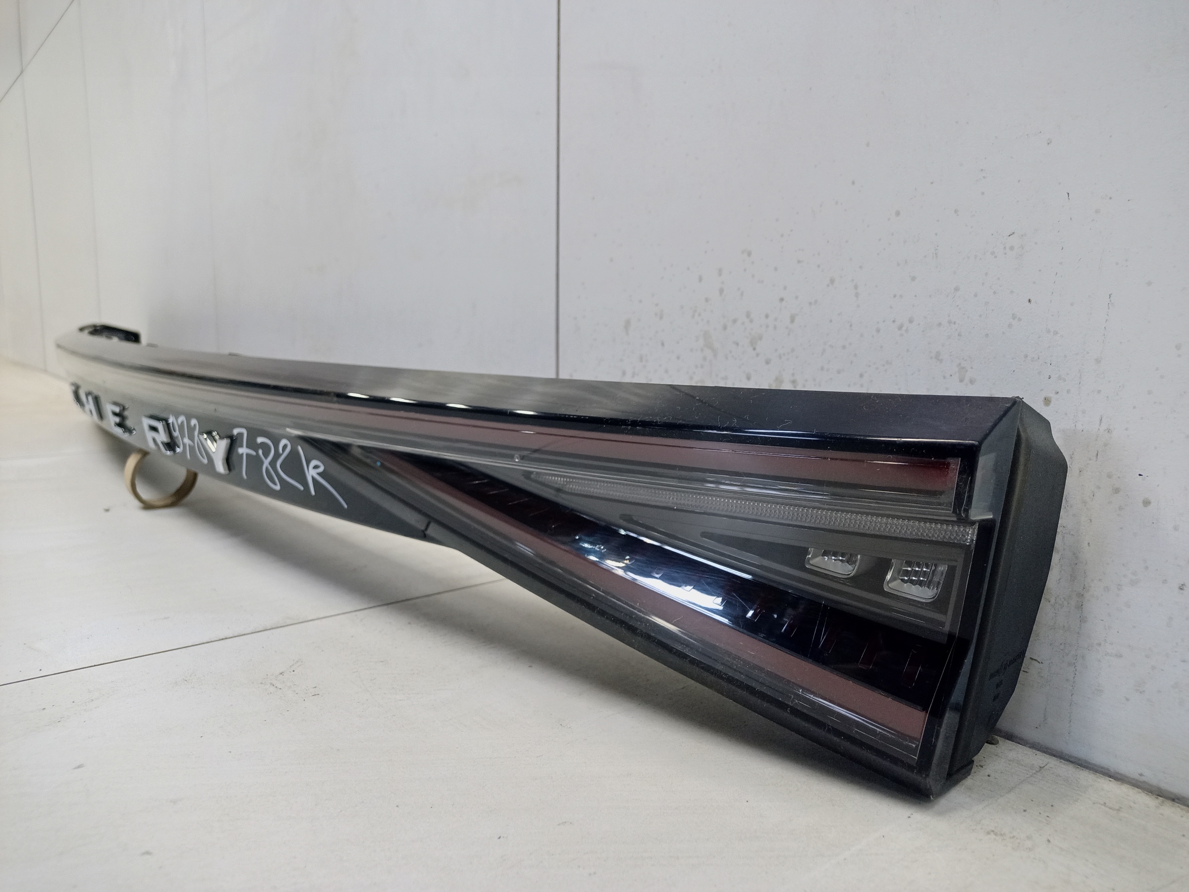 Фонарь крышки багажника центральный Chery Arrizo 8 LED