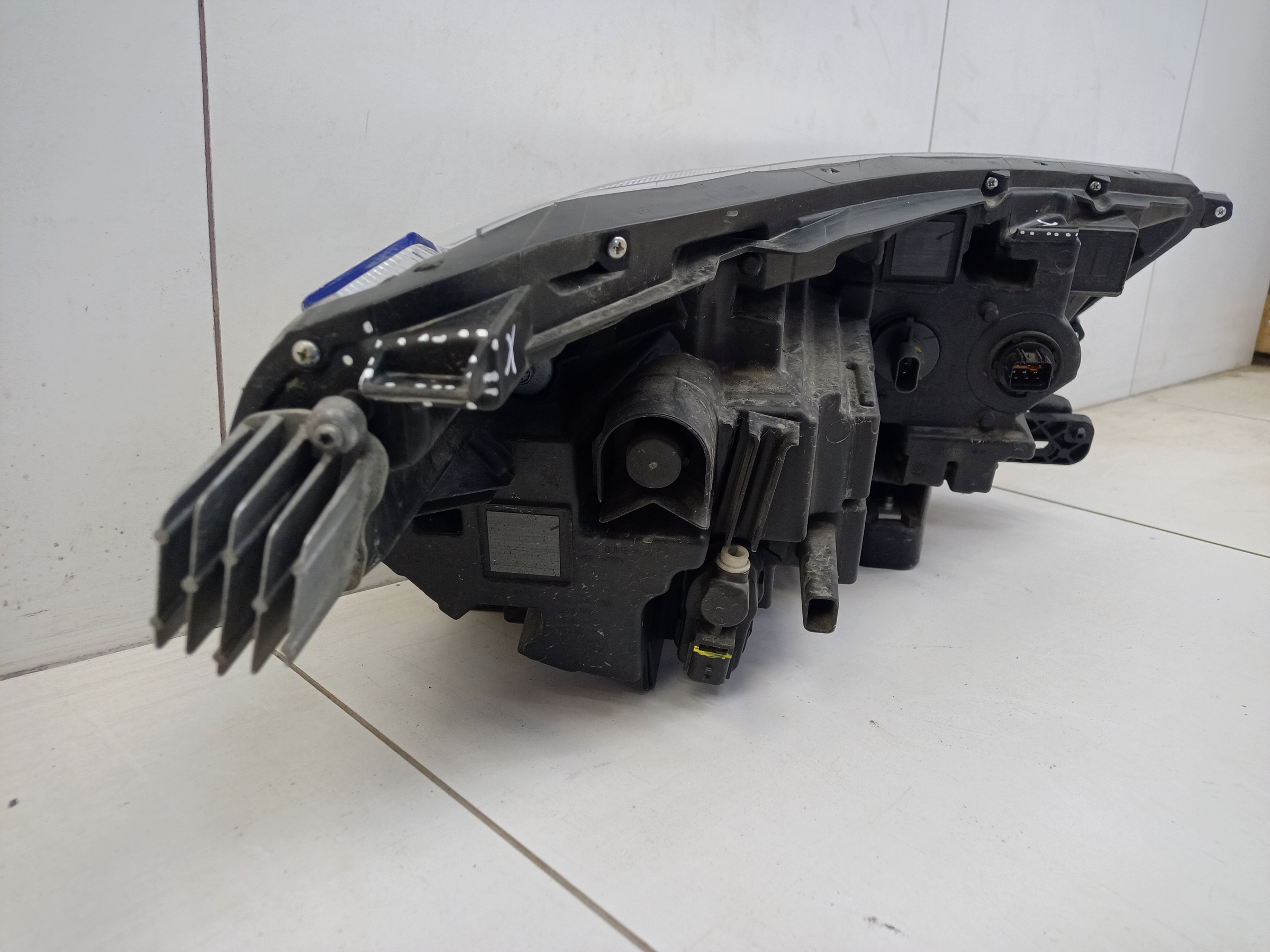 Фара передняя левая Haval M6 2 LED