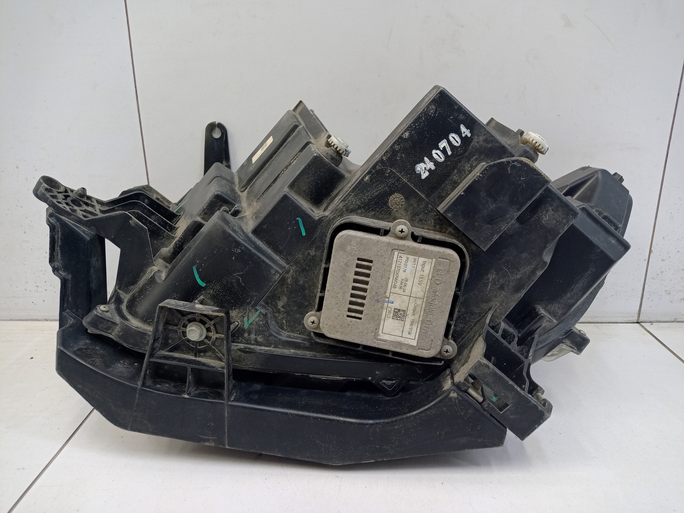 Фара передняя правая Great Wall Poer LED