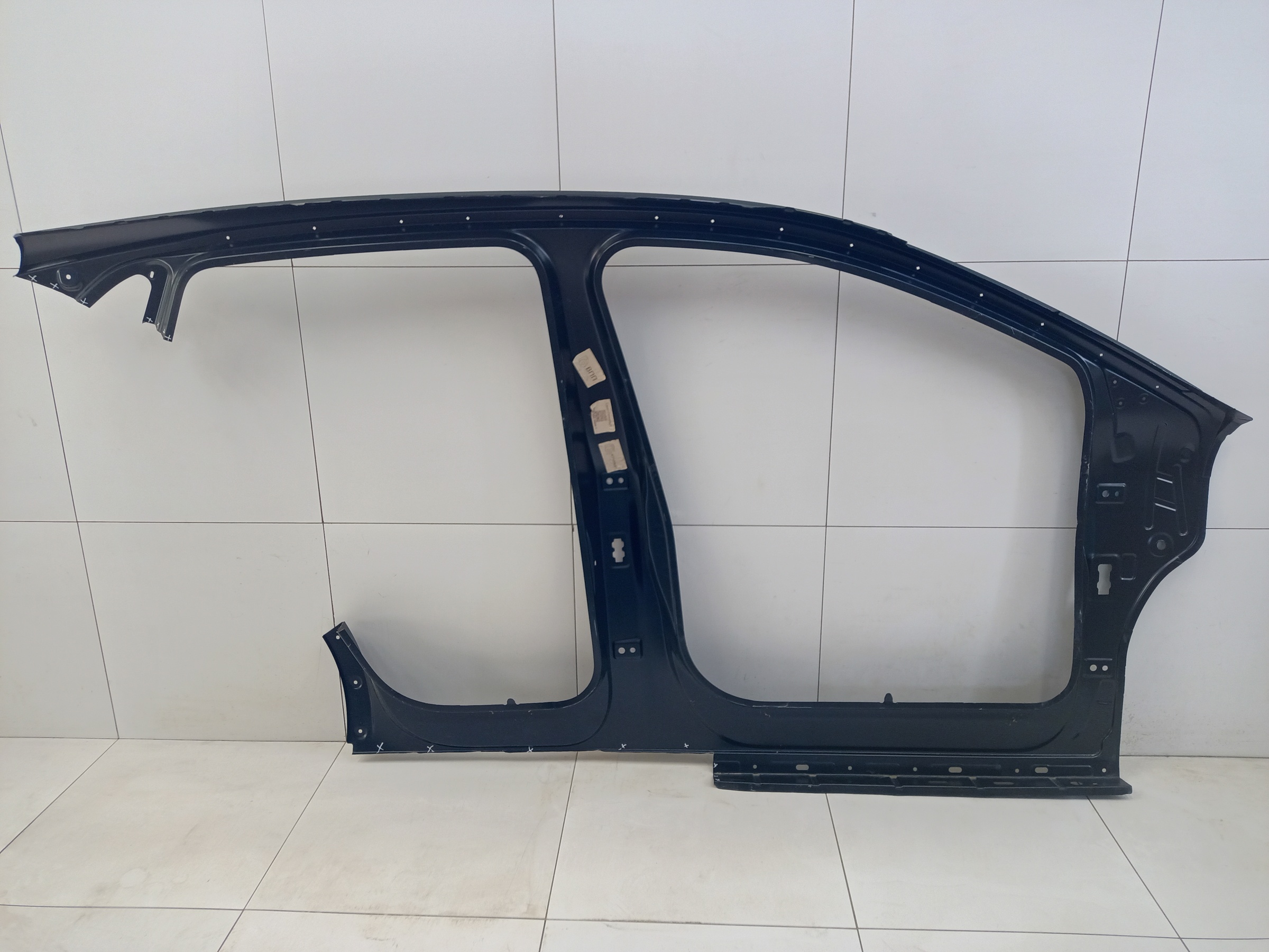 Панель кузова боковая левая Volkswagen iD4