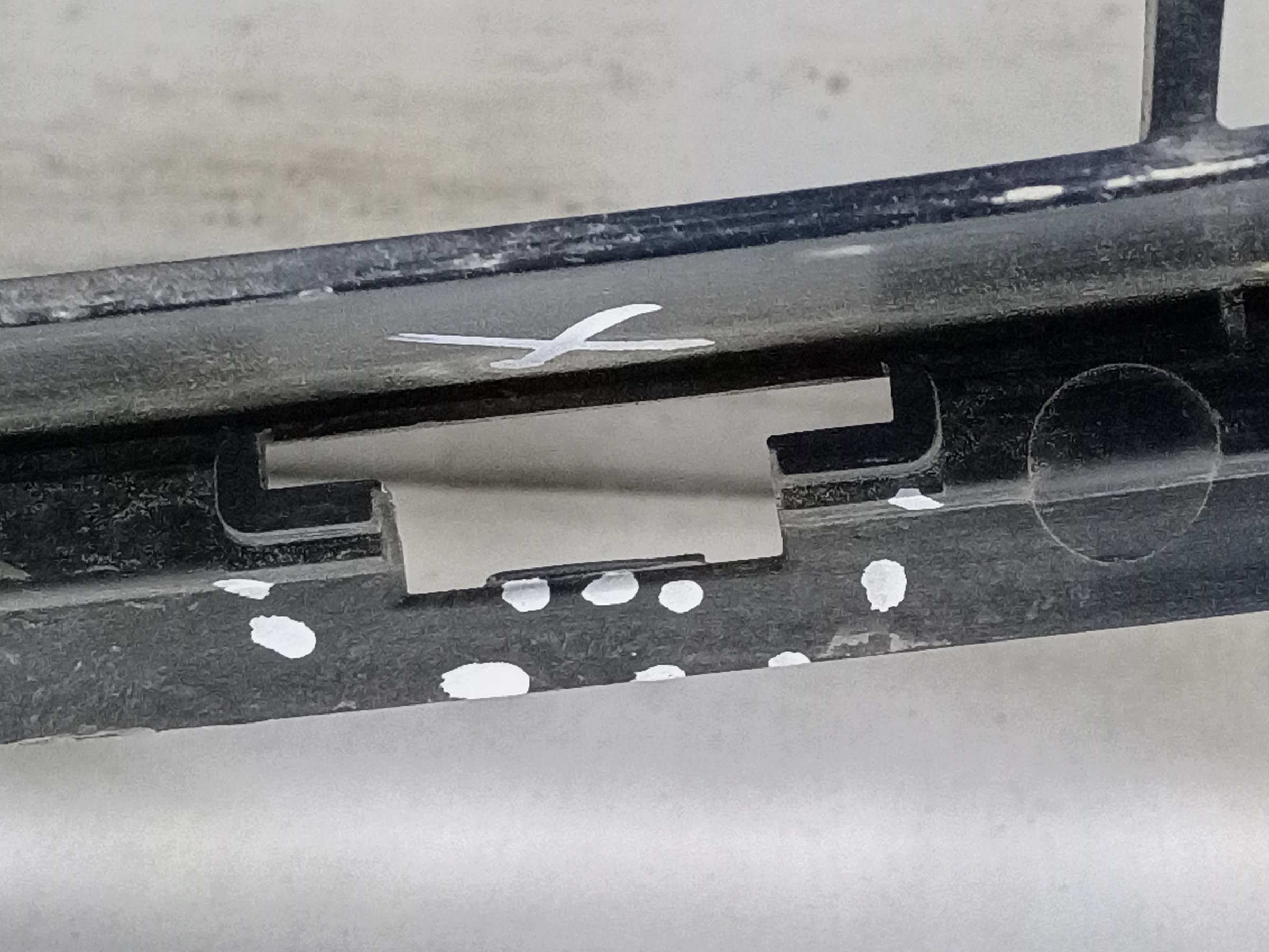 Решетка радиатора Geely Coolray без камеры