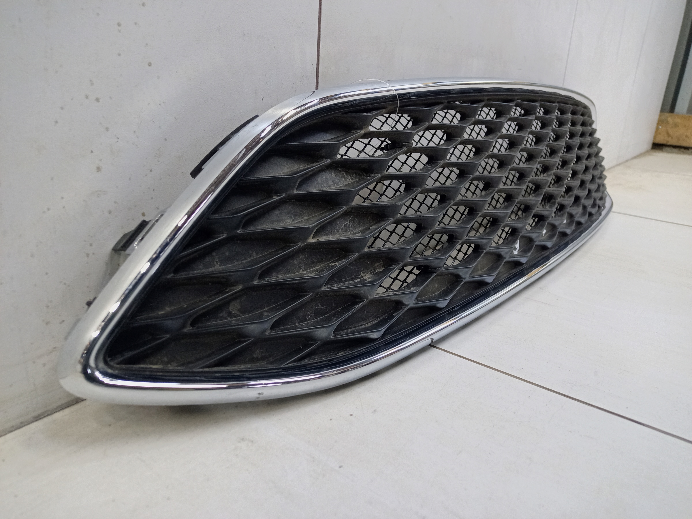 Решётка радиатора Ford Focus 3 Restail