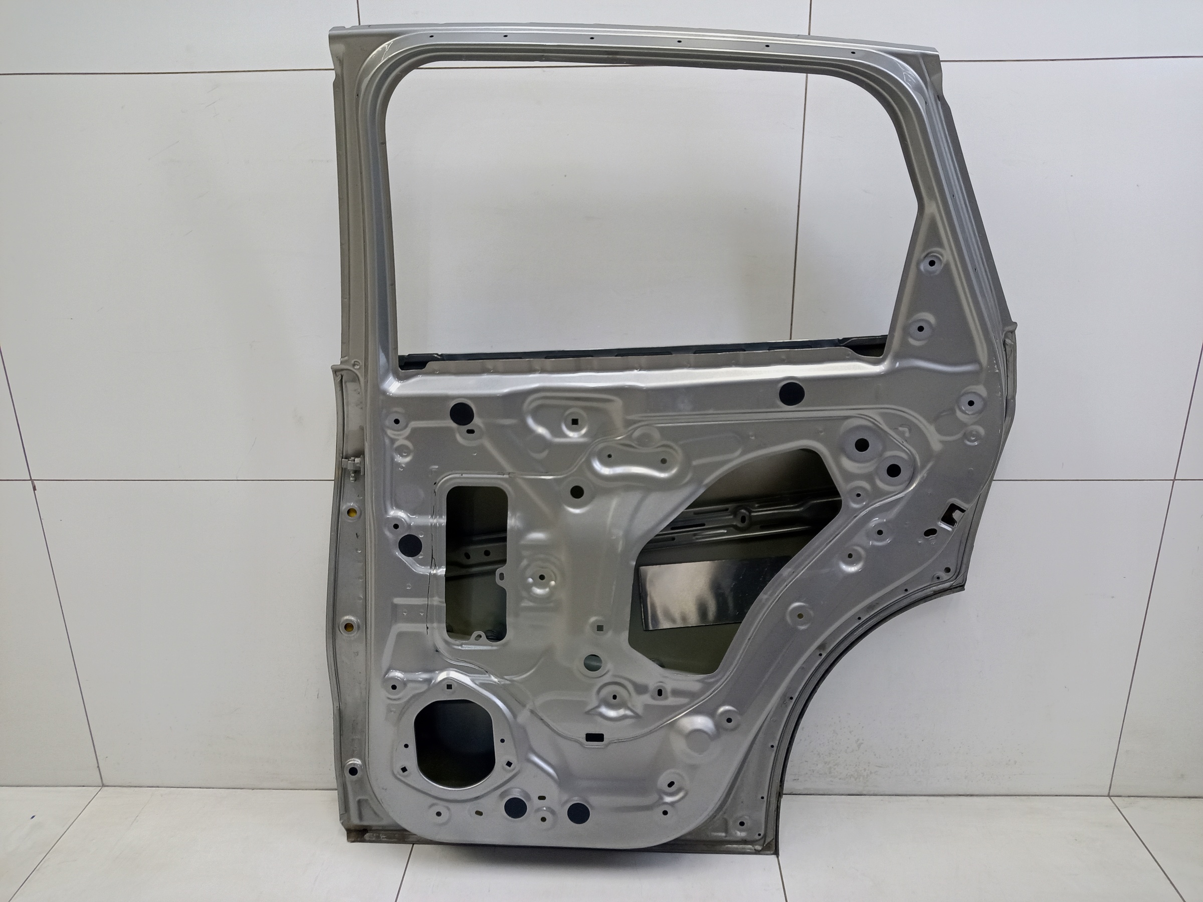 Дверь задняя правая Haval Jolion Restail