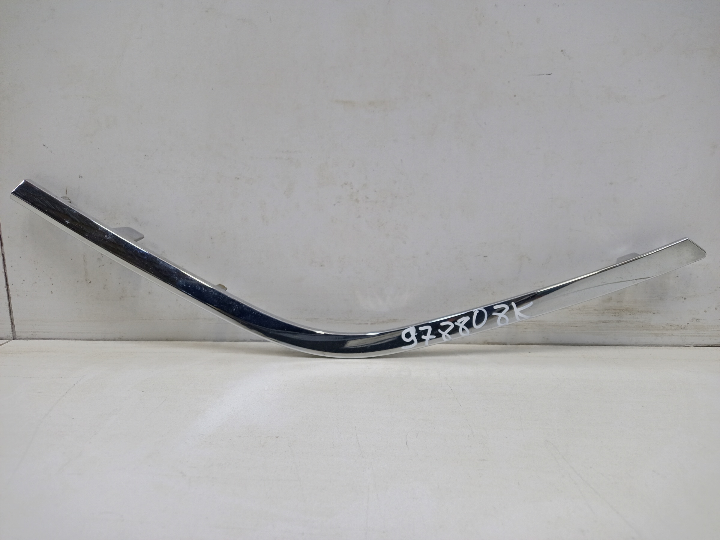 Накладка решетки радиатора правая Haval F7x Restail