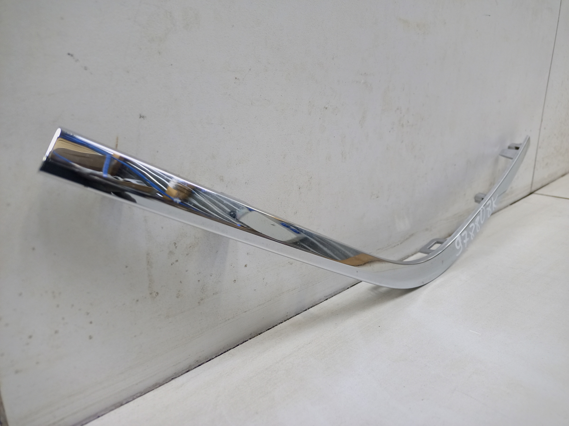 Накладка решетки радиатора правая Haval F7x Restail