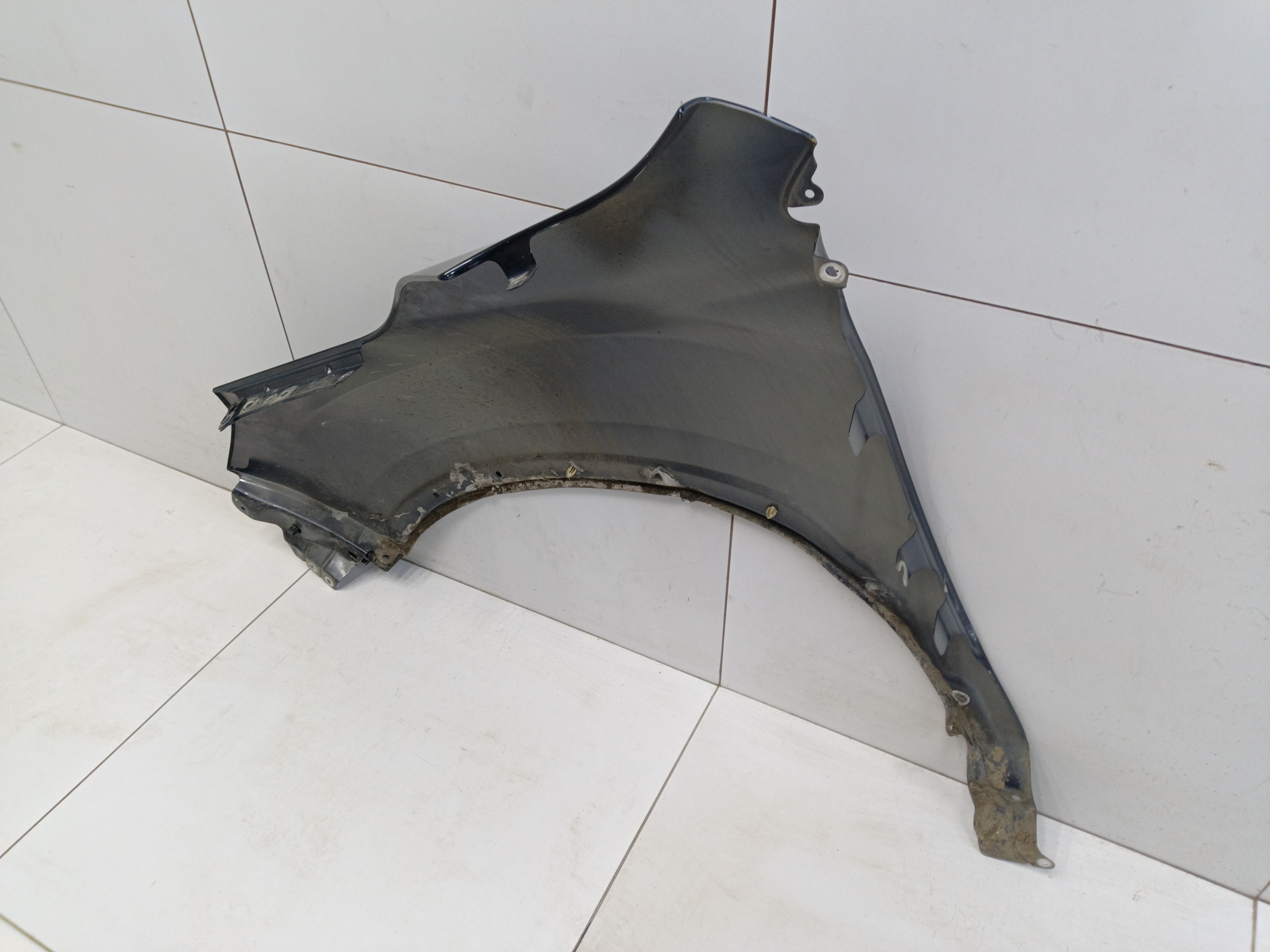 Крыло переднее правое Subaru Forester 5 SK