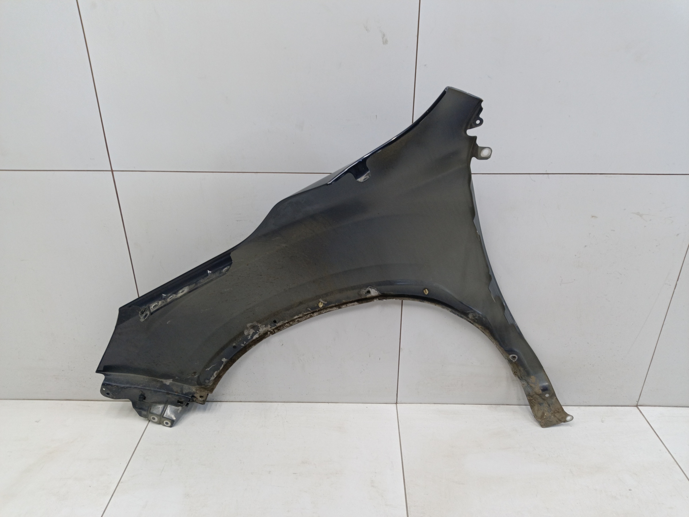 Крыло переднее правое Subaru Forester 5 SK