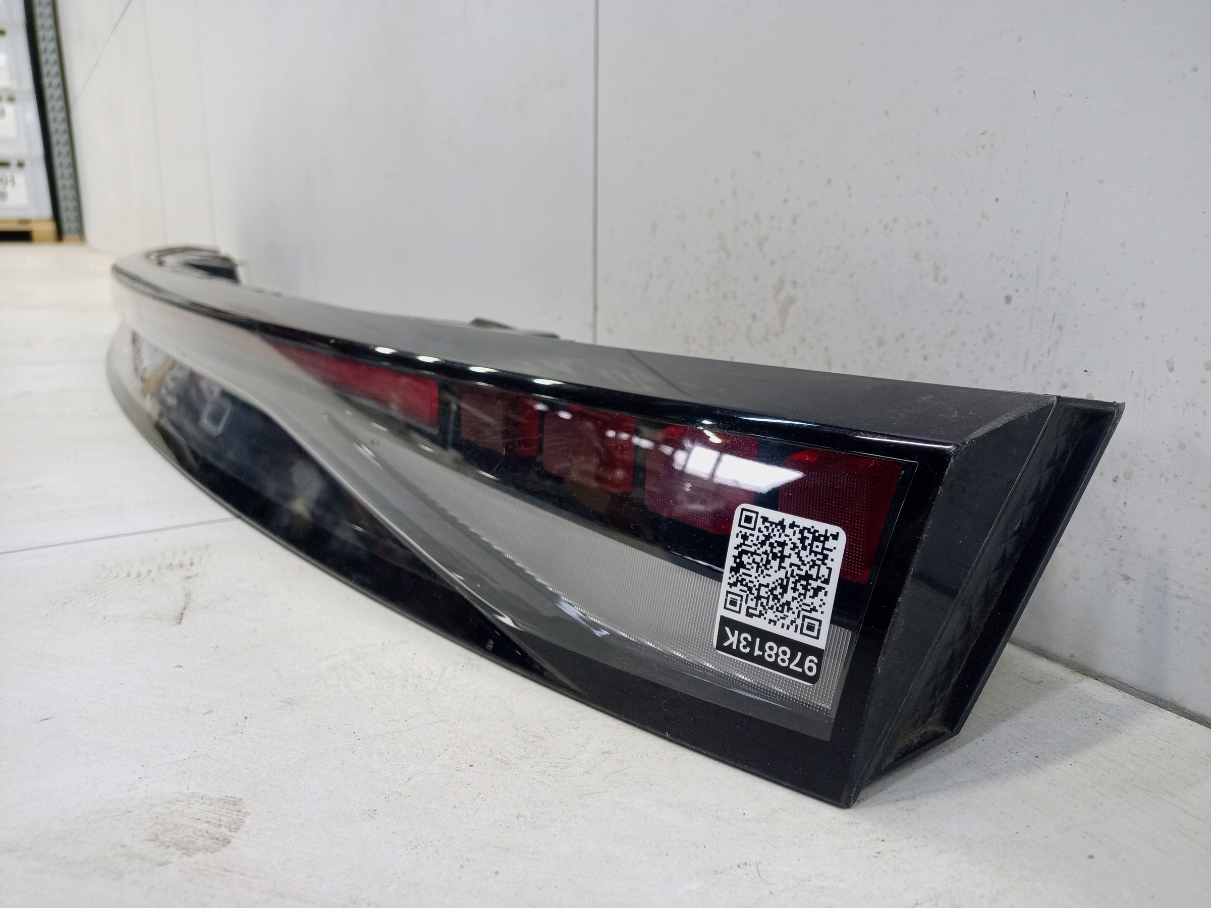 Фонарь крышки багажника центральный Exeed RX