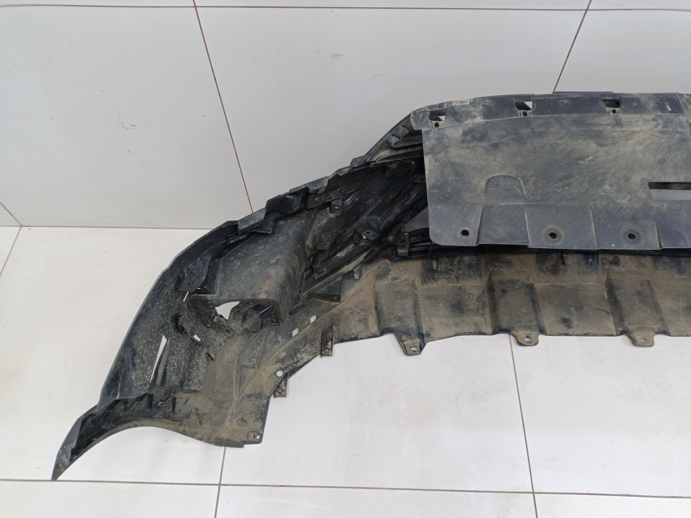 Бампер передний Lada Vesta 1 Cross Restail