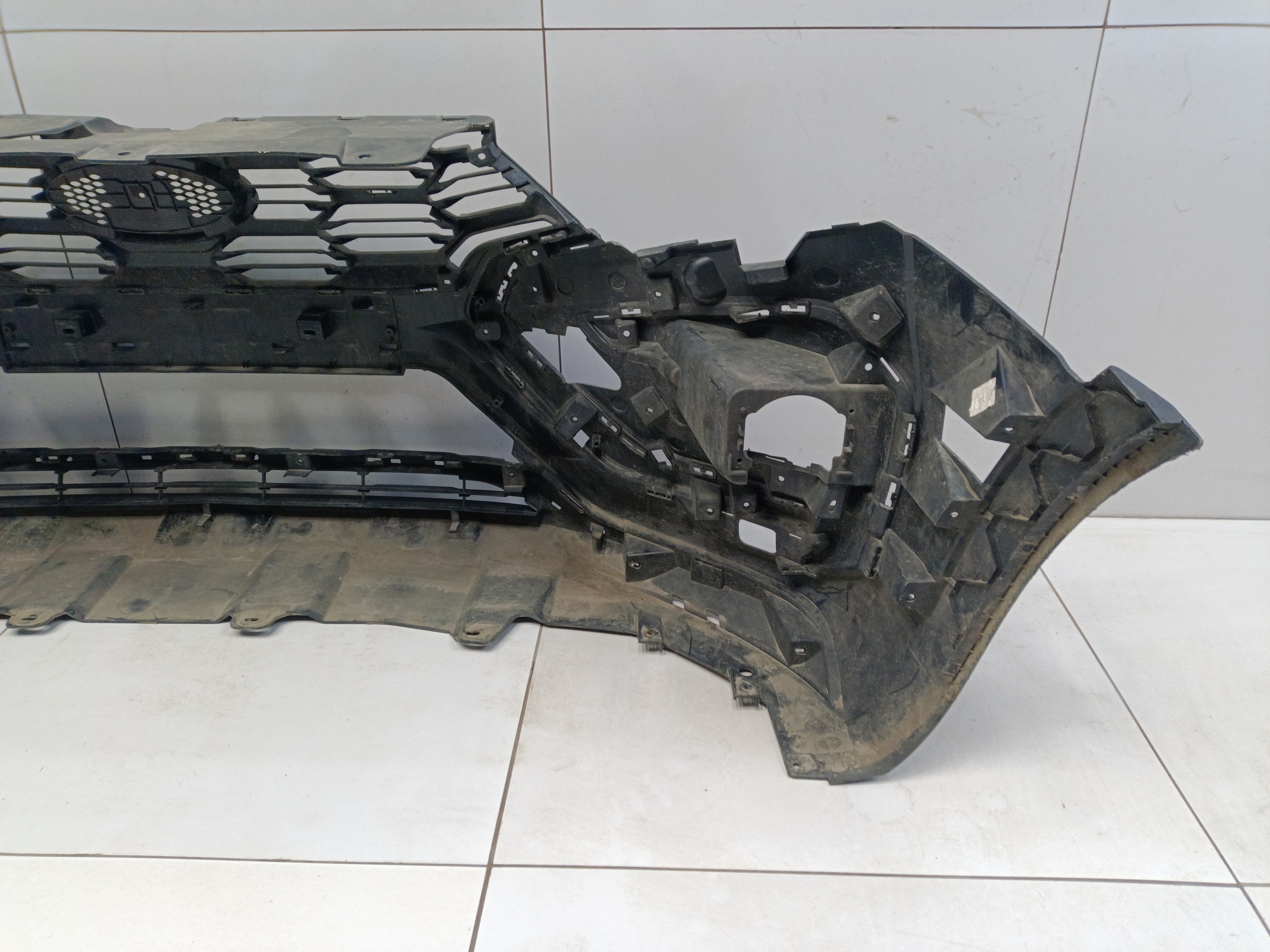 Бампер передний Lada Vesta 1 Cross Restail