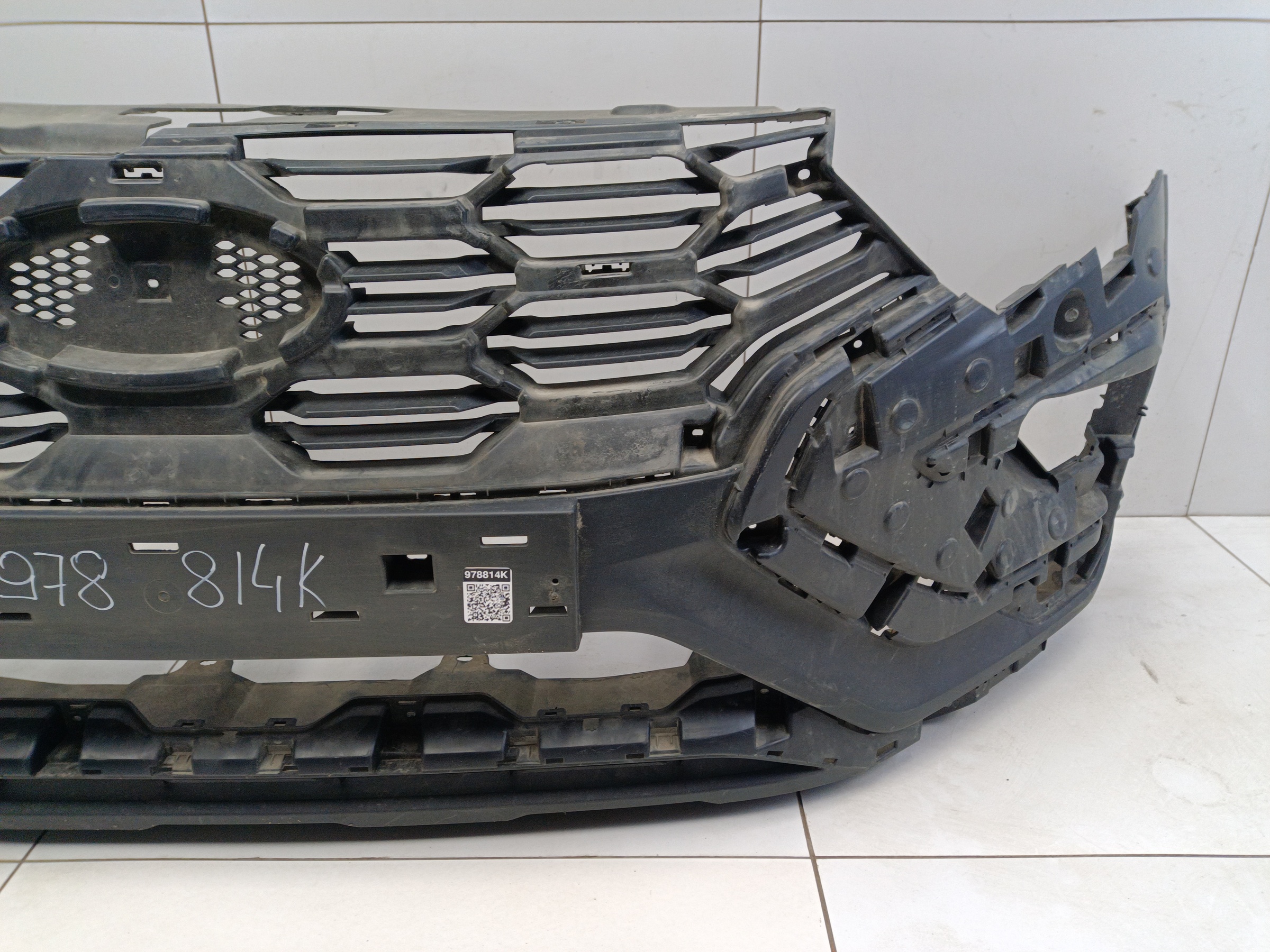 Бампер передний Lada Vesta 1 Cross Restail