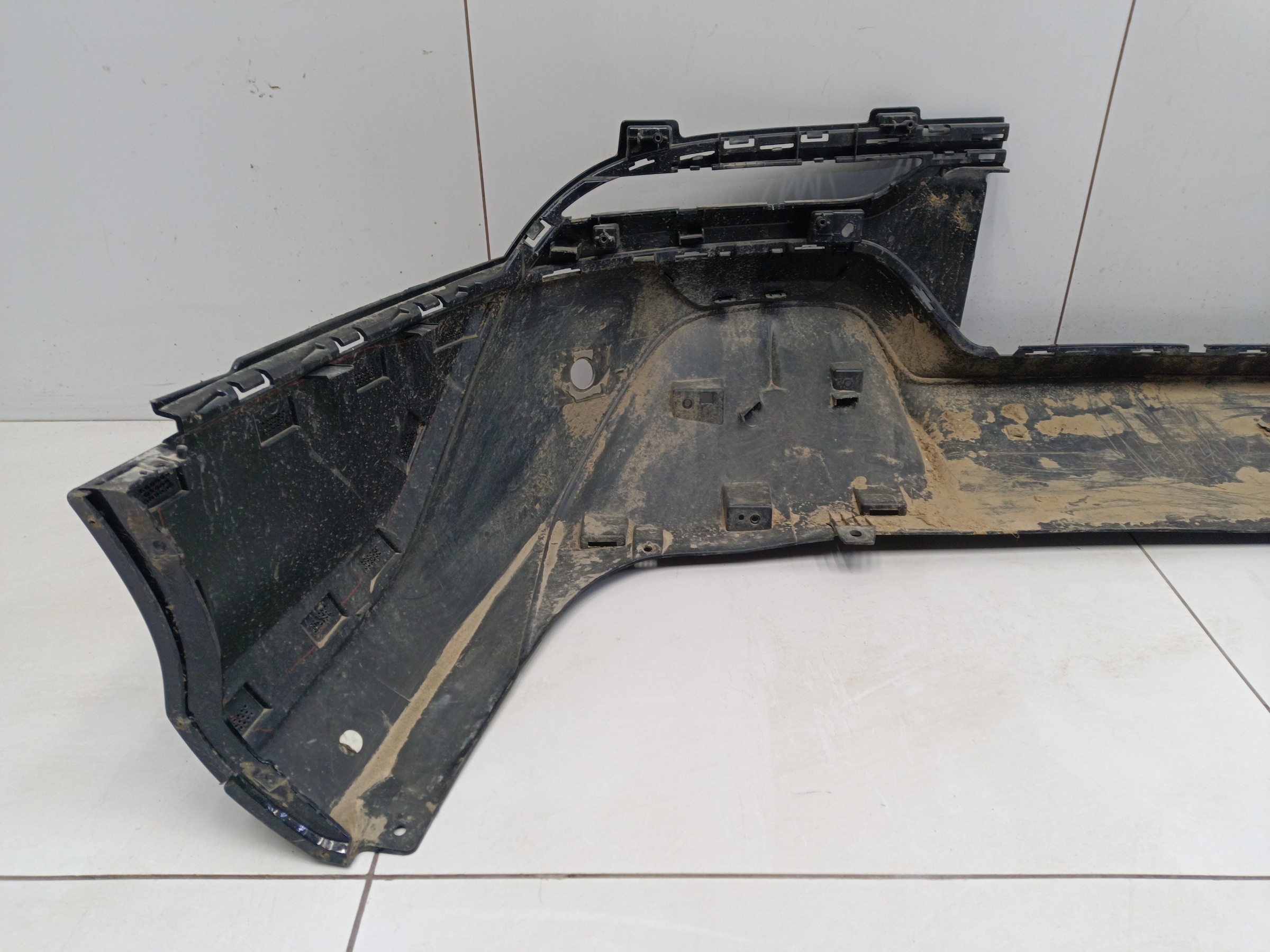 Задний бампер нижняя часть Voyah Free Restail