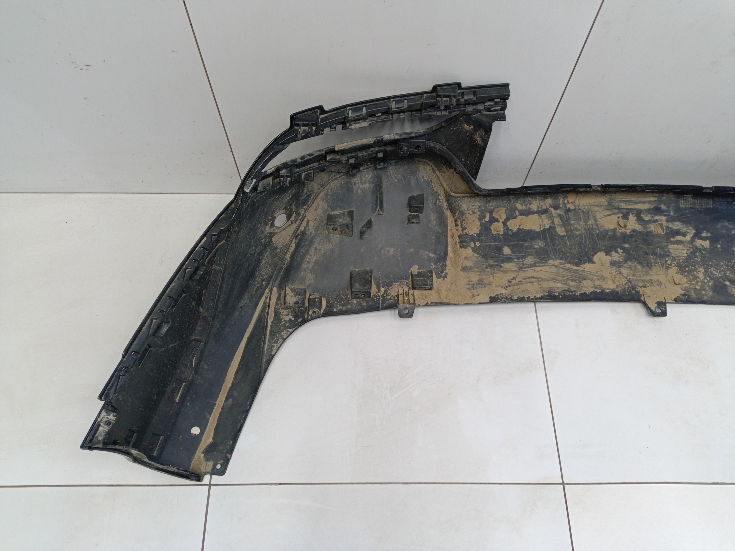 Задний бампер нижняя часть Voyah Free Restail