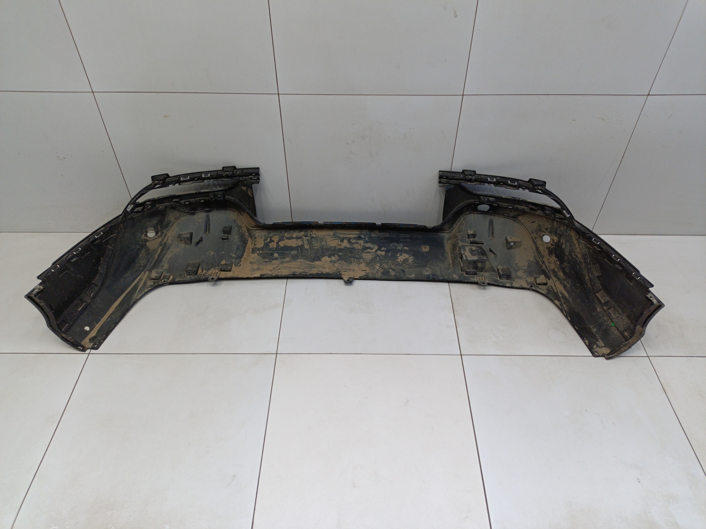 Задний бампер нижняя часть Voyah Free Restail