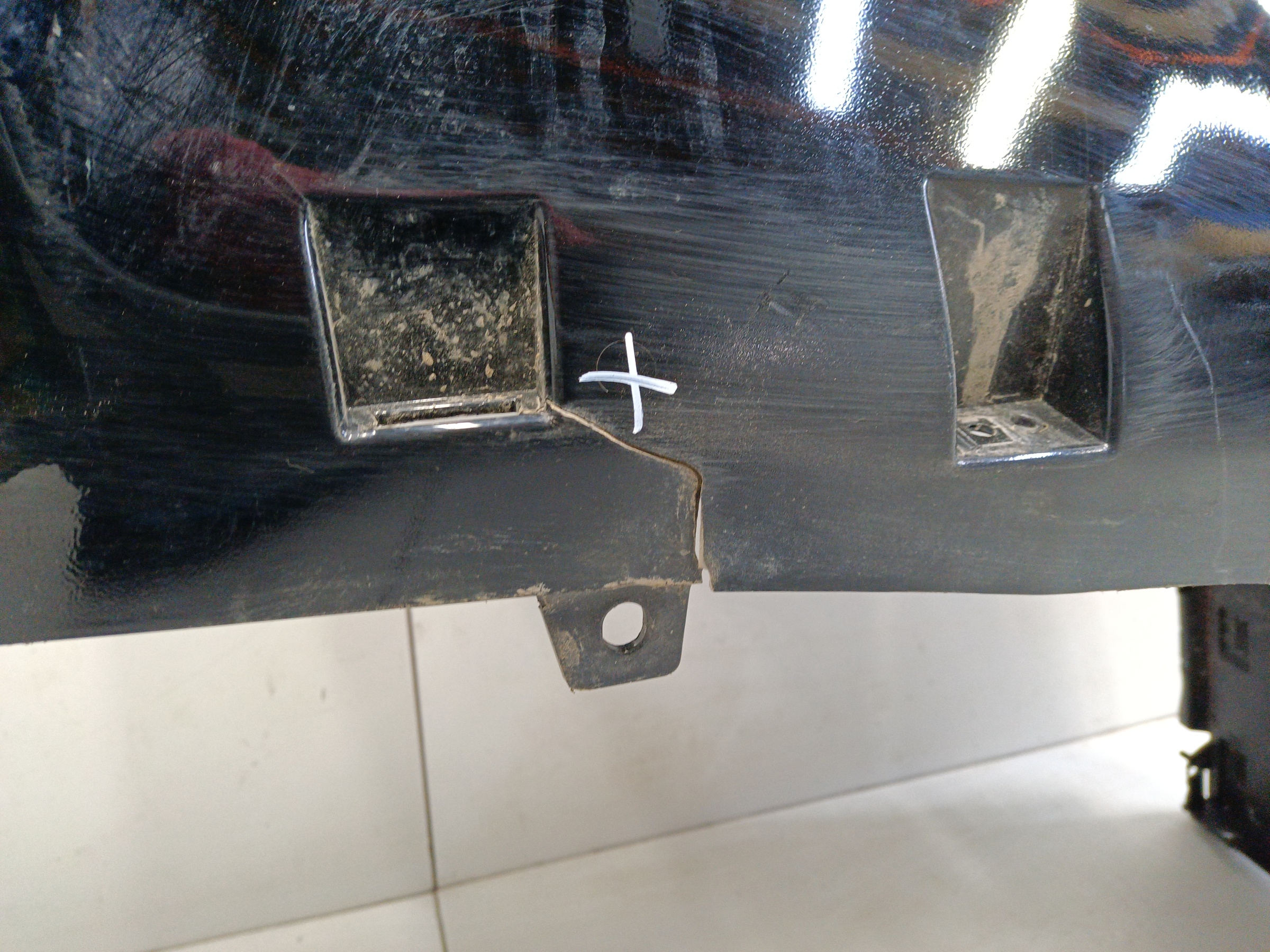 Задний бампер нижняя часть Voyah Free Restail