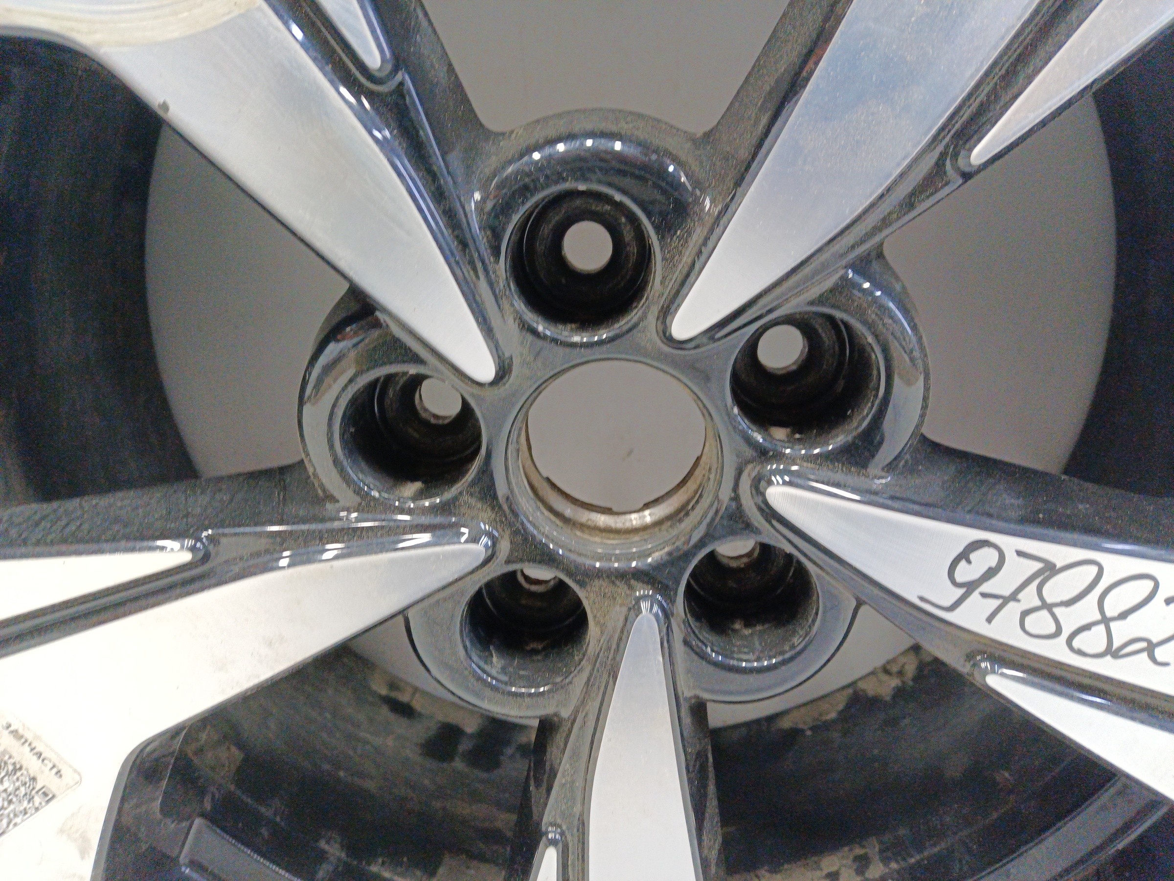 Диск колеса литой Москвич 3 R17