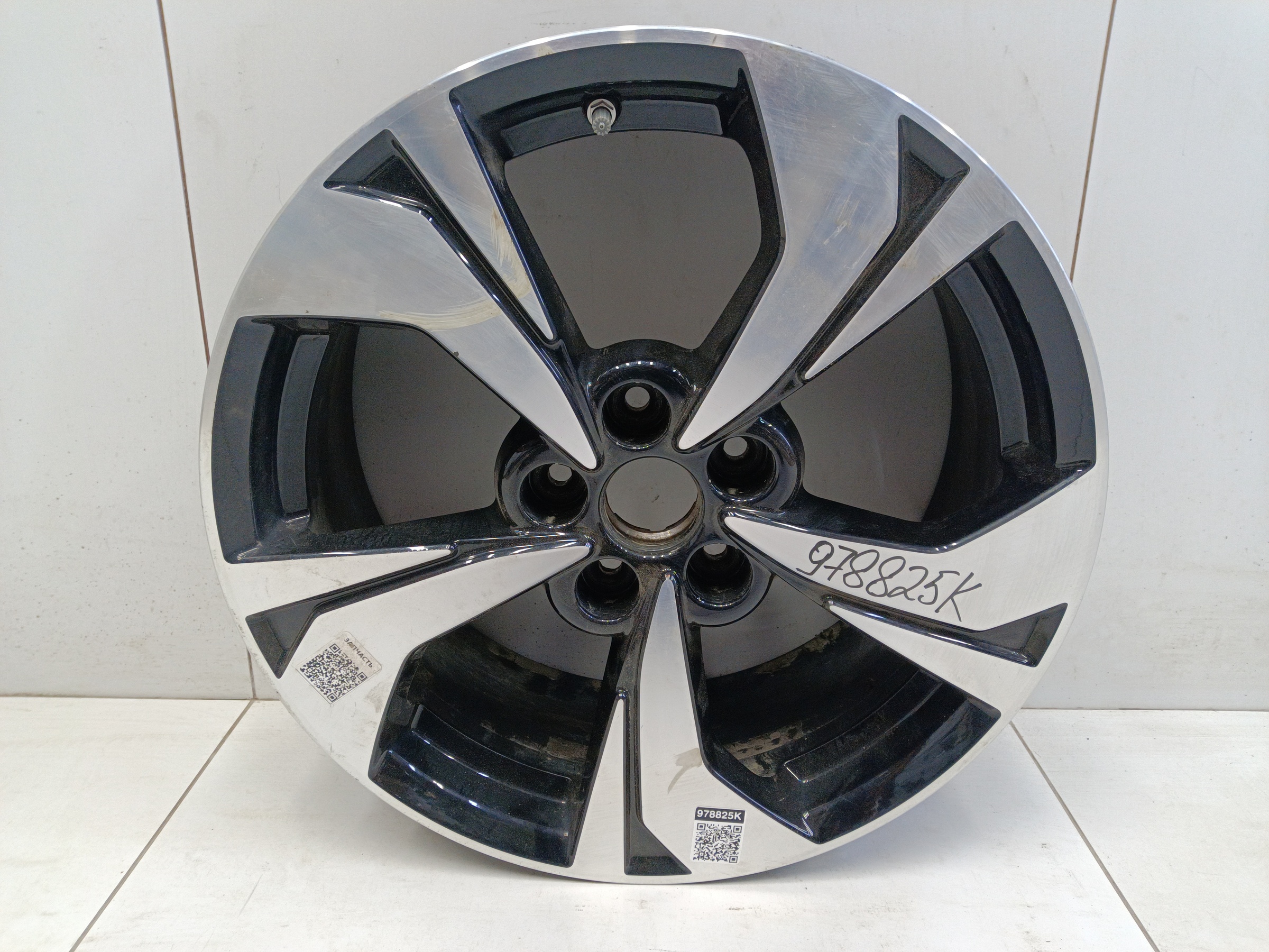 Диск колеса литой Москвич 3 R17