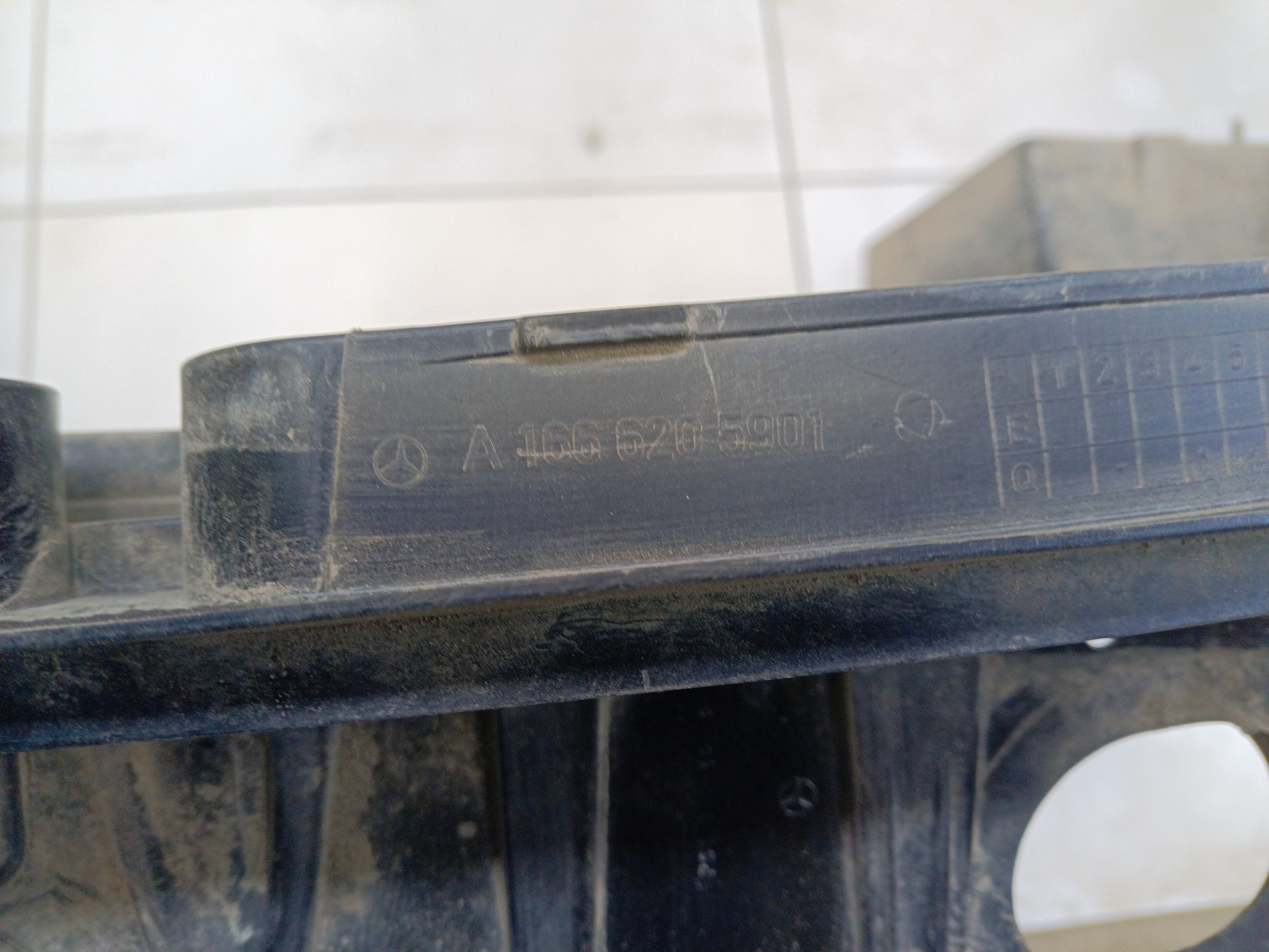 Панель передняя Mercedes Benz GL-klasse X166