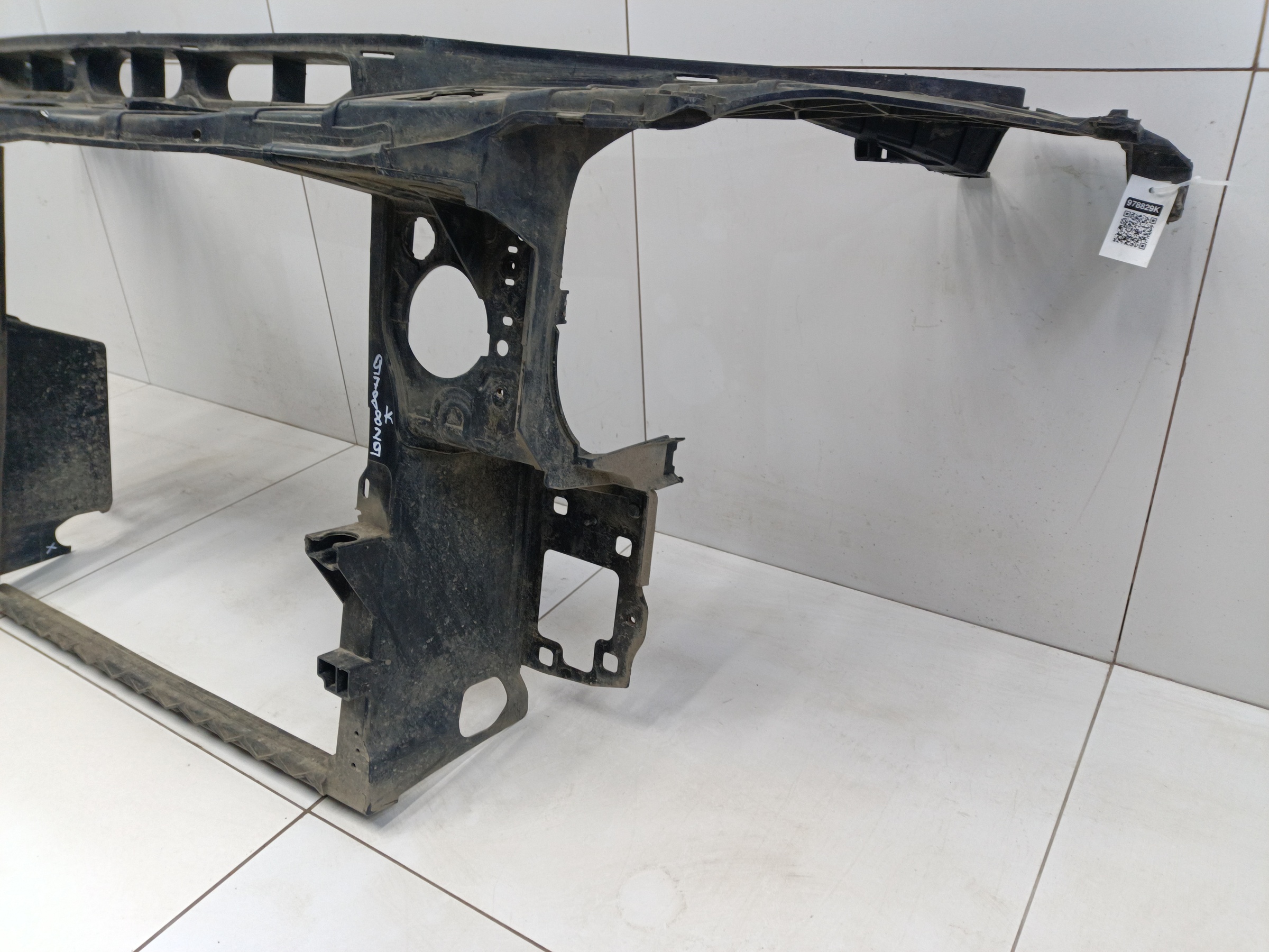 Панель передняя Mercedes Benz GL-klasse X166