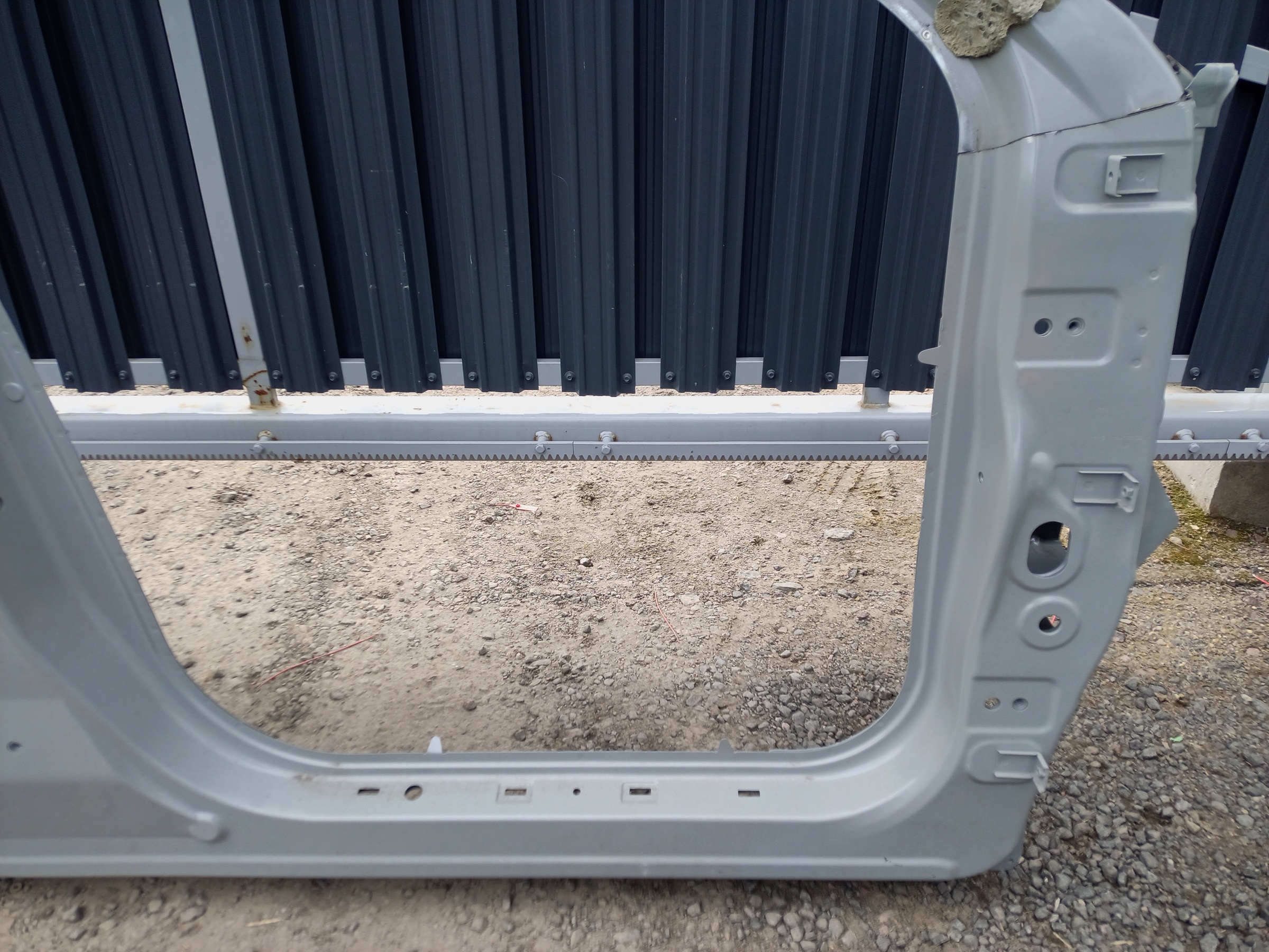 Панель кузова боковая правая Exeed LX Restail