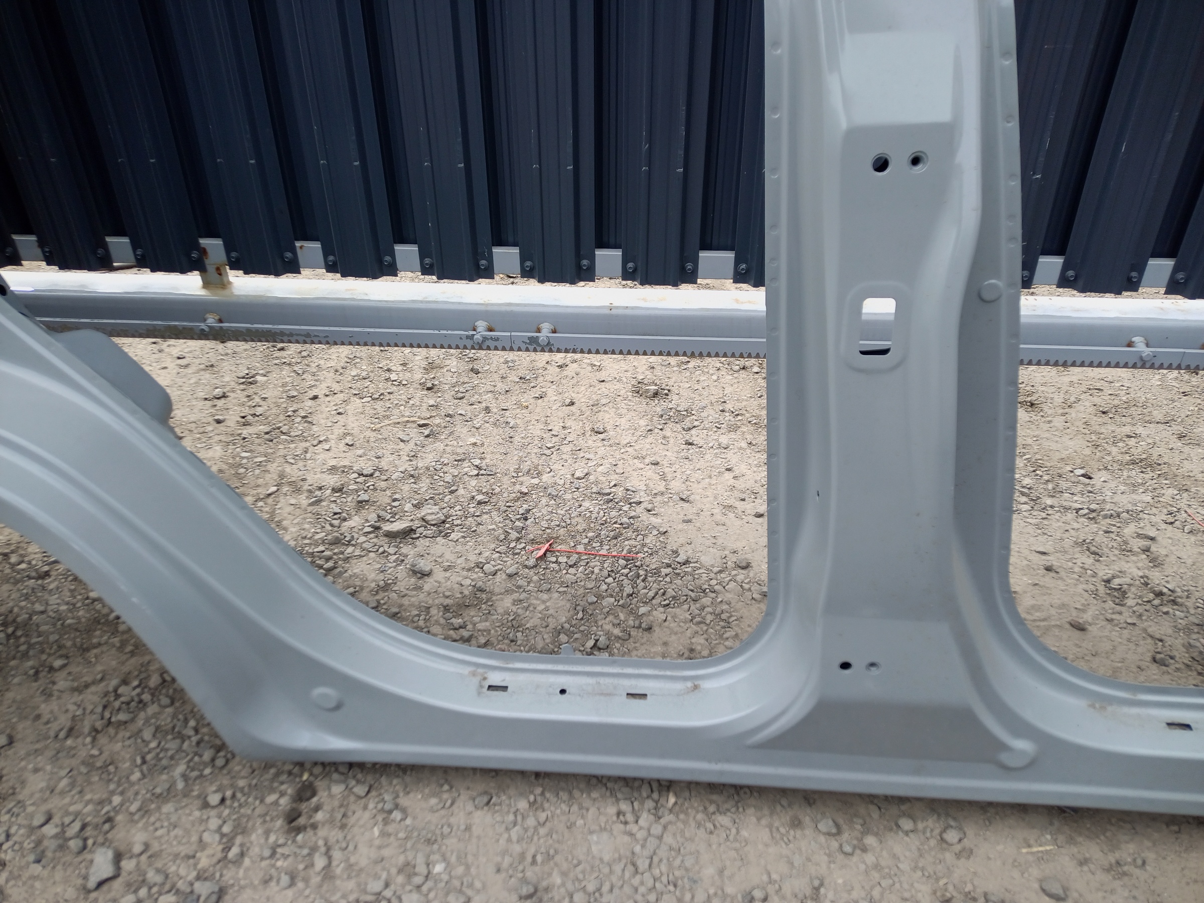 Панель кузова боковая правая Exeed LX Restail