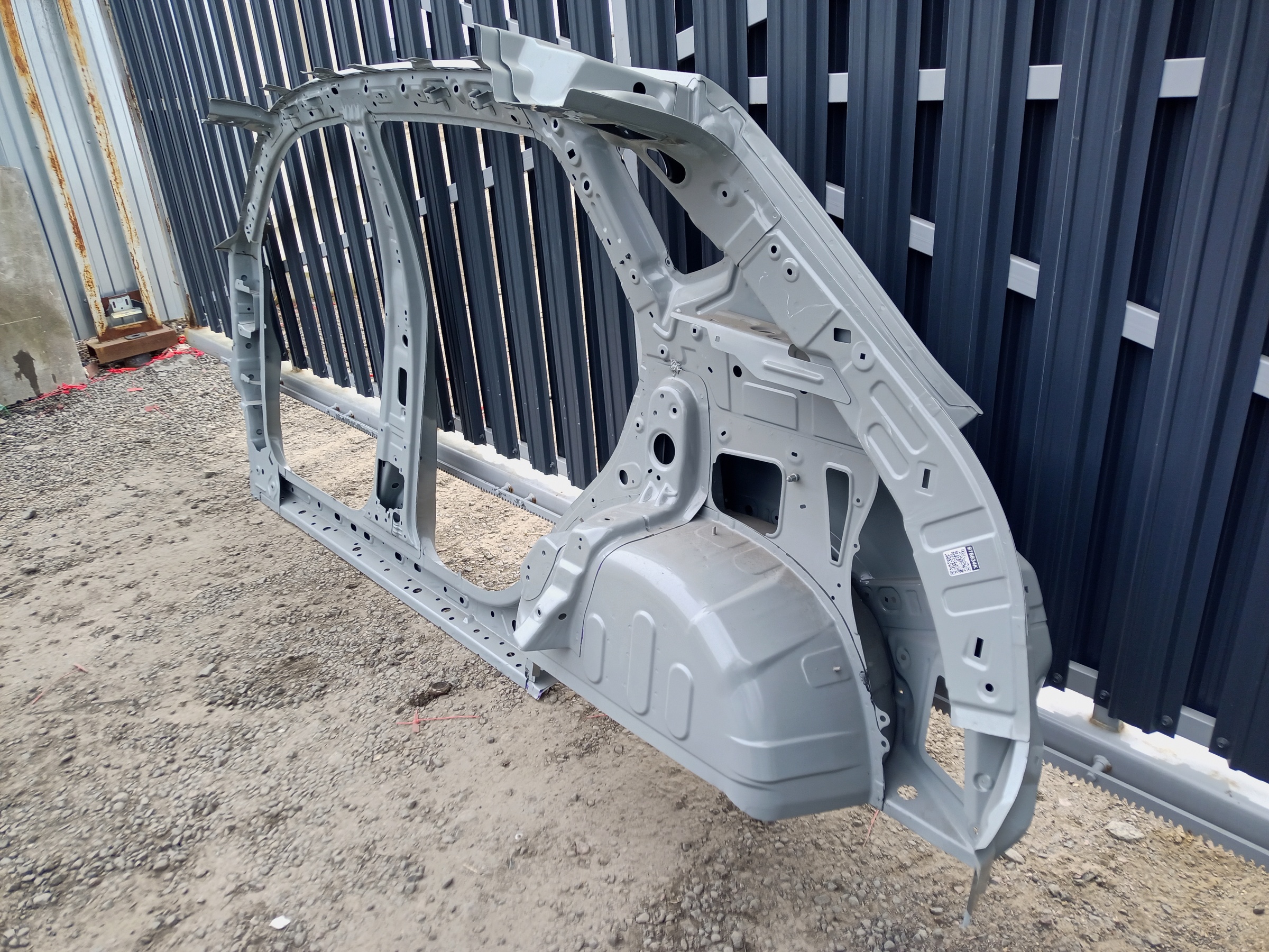 Панель кузова боковая правая Exeed LX Restail