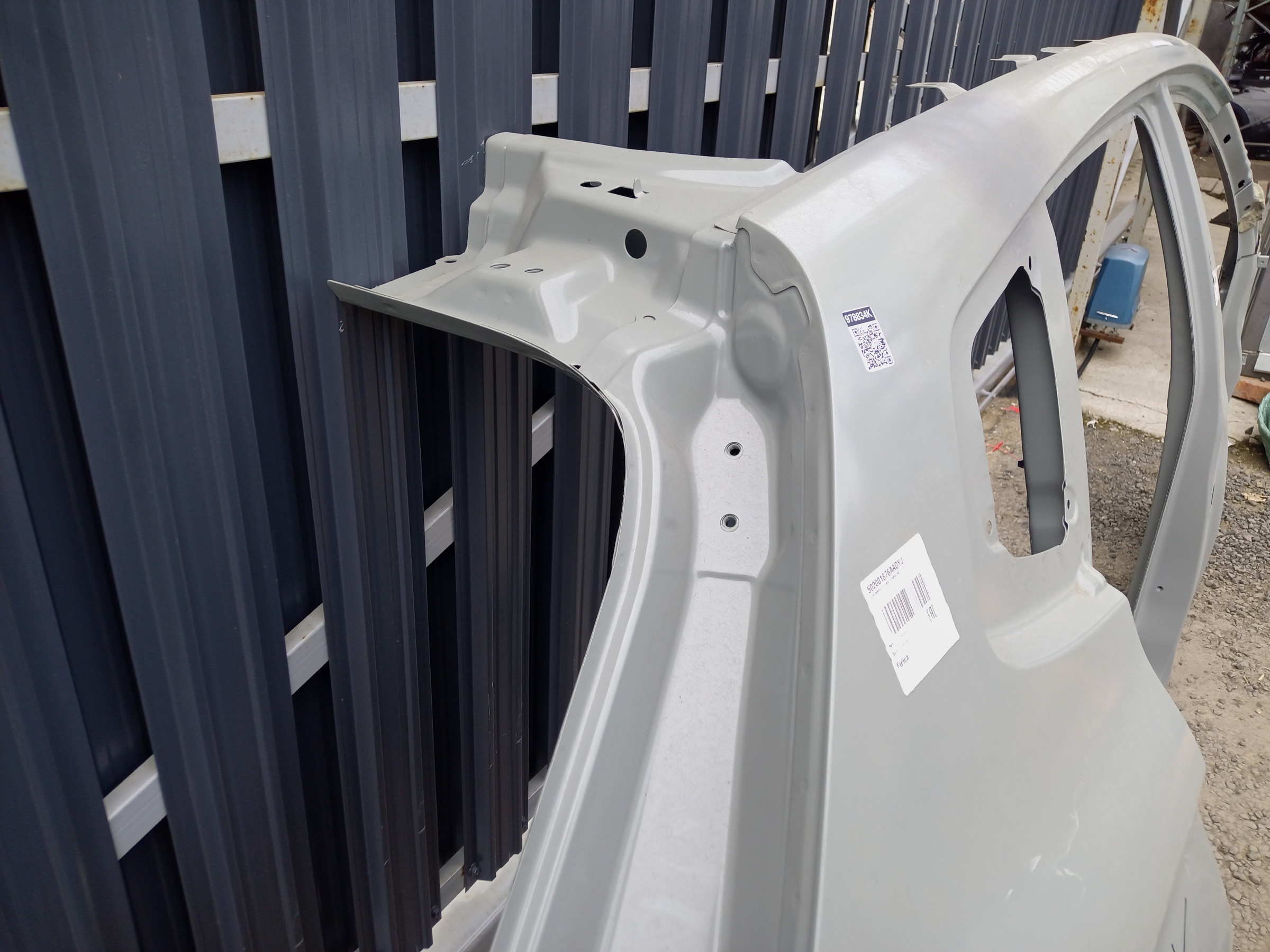 Панель кузова боковая правая Exeed LX Restail