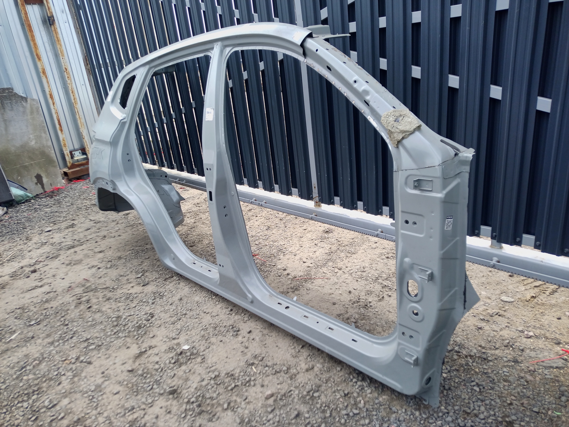 Панель кузова боковая правая Exeed LX Restail