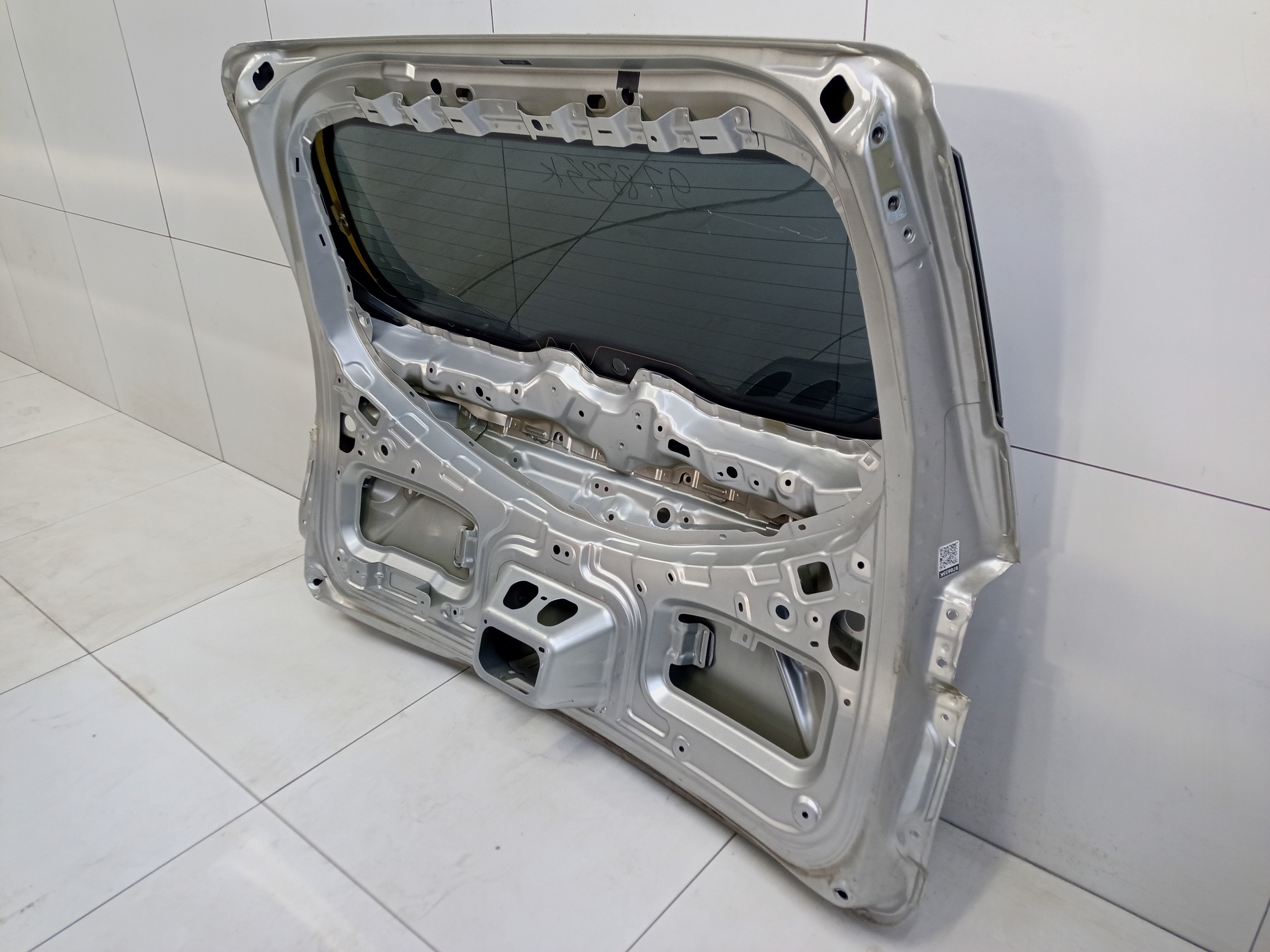 Крышка багажника Haval M6 2