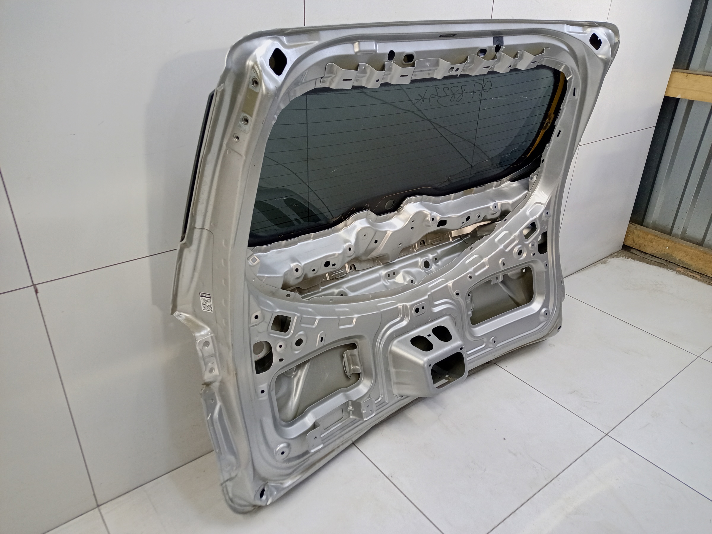 Крышка багажника Haval M6 2