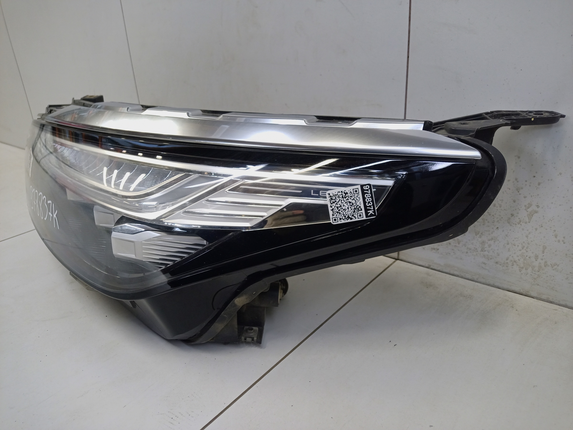 Фара передняя левая Exeed VX LED