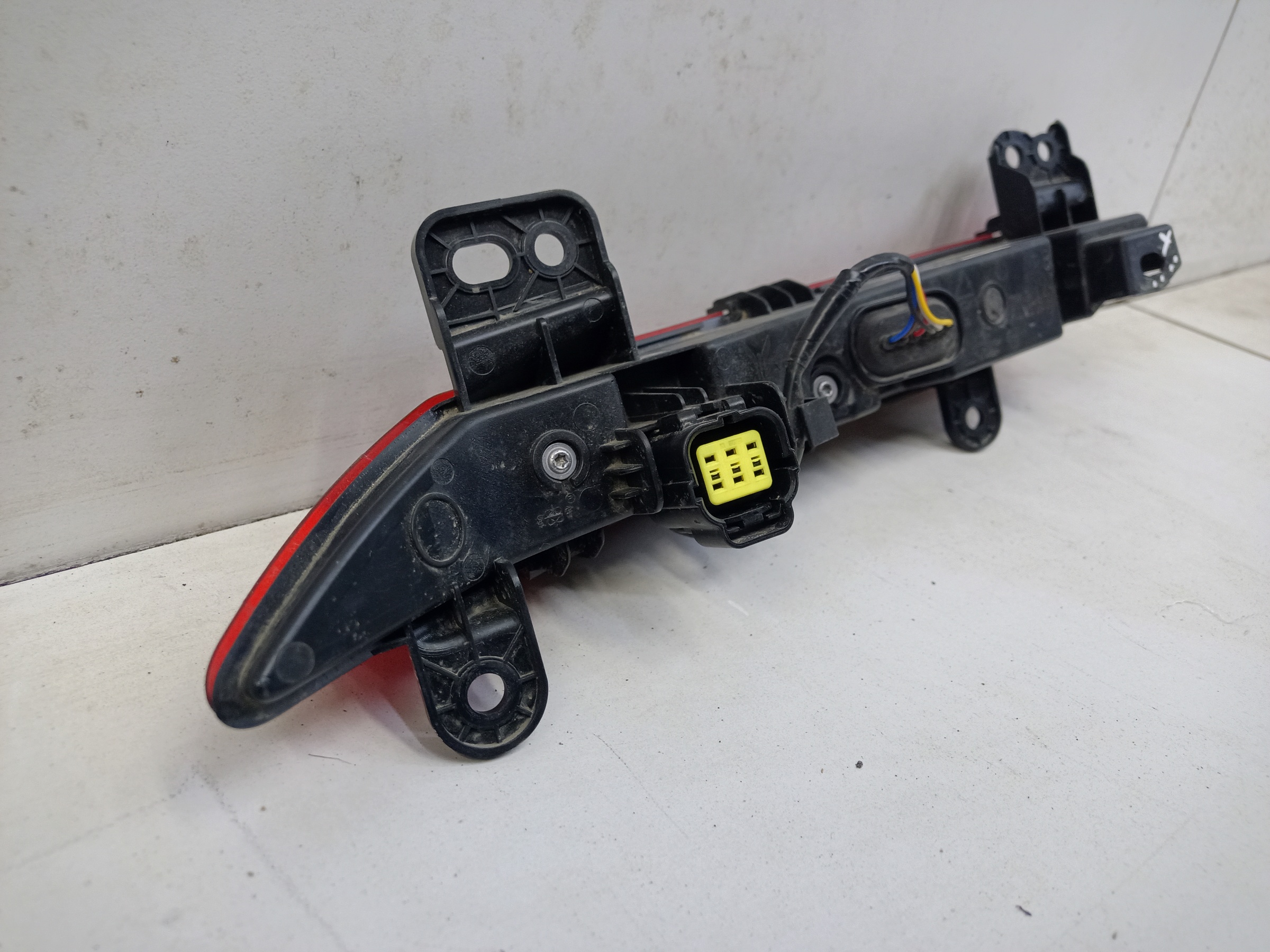 Фара ПТФ задняя правая Voyah Free Restail