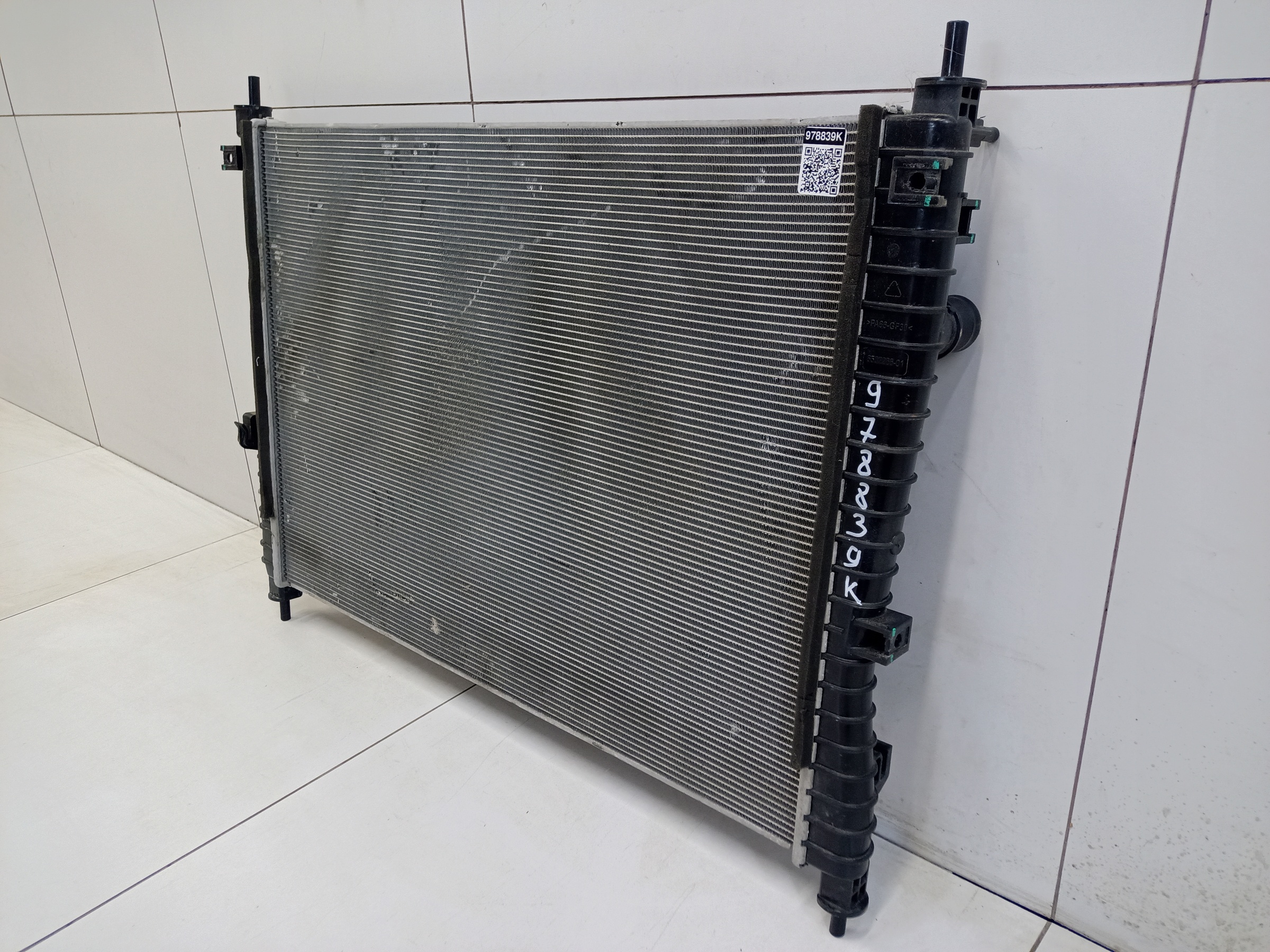 Радиатор охлаждения двигателя GAC GS8 2