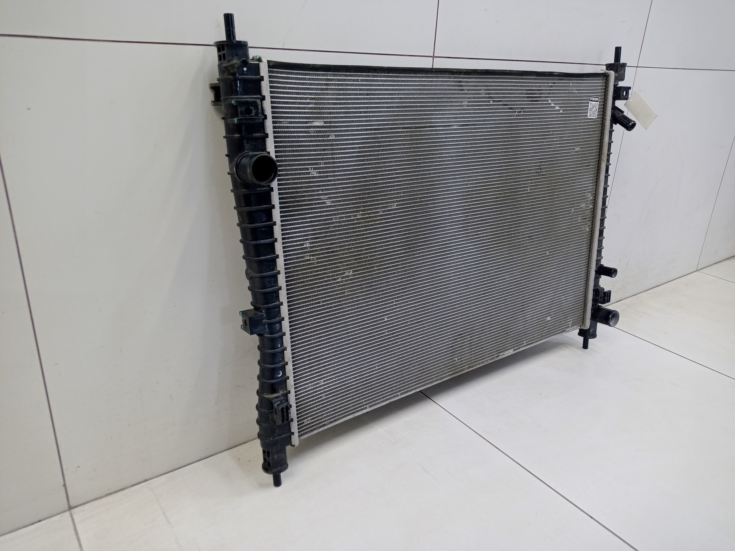 Радиатор охлаждения двигателя GAC GS8 2