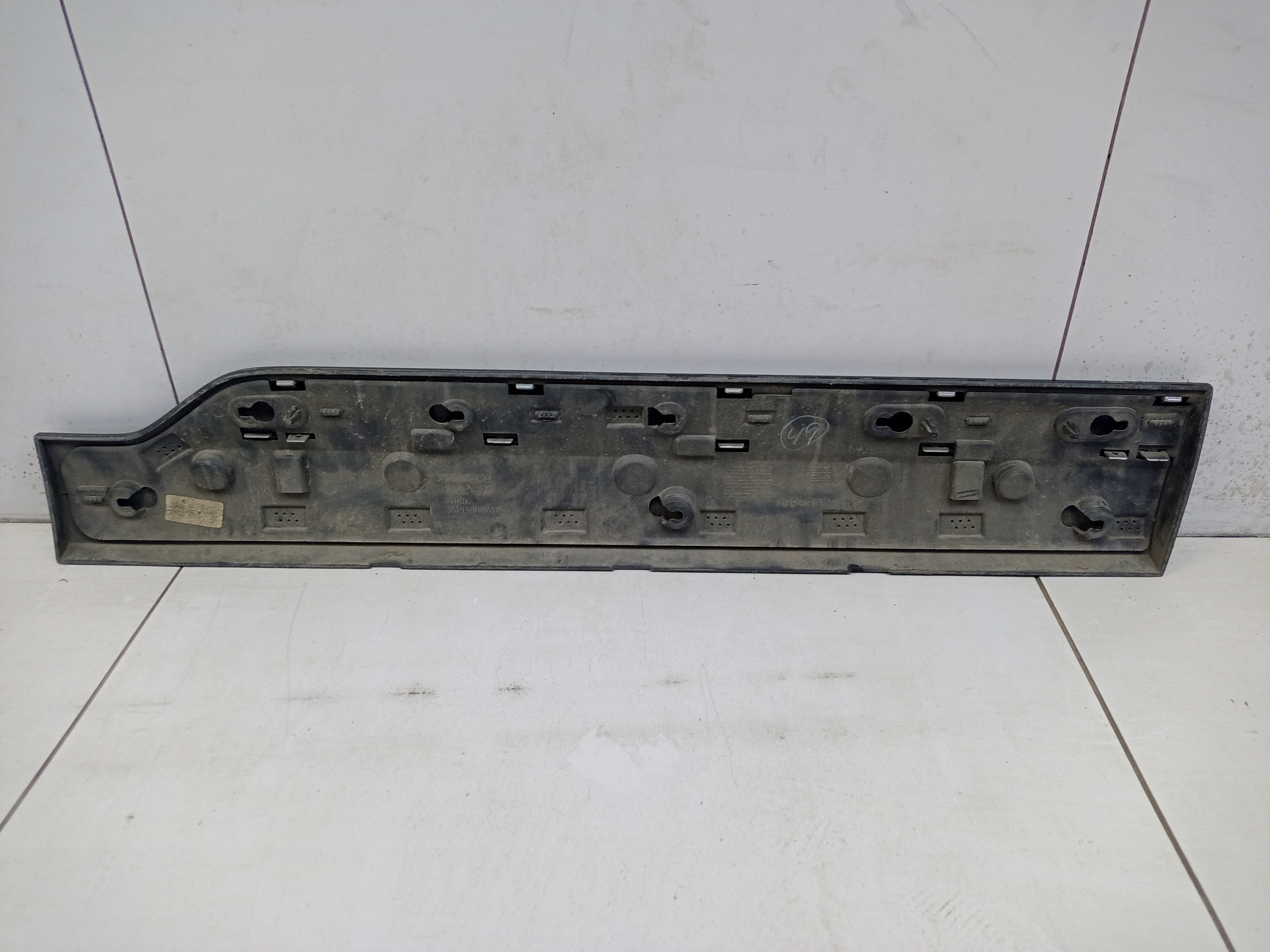 Накладка двери задней левой Volvo XC90 2