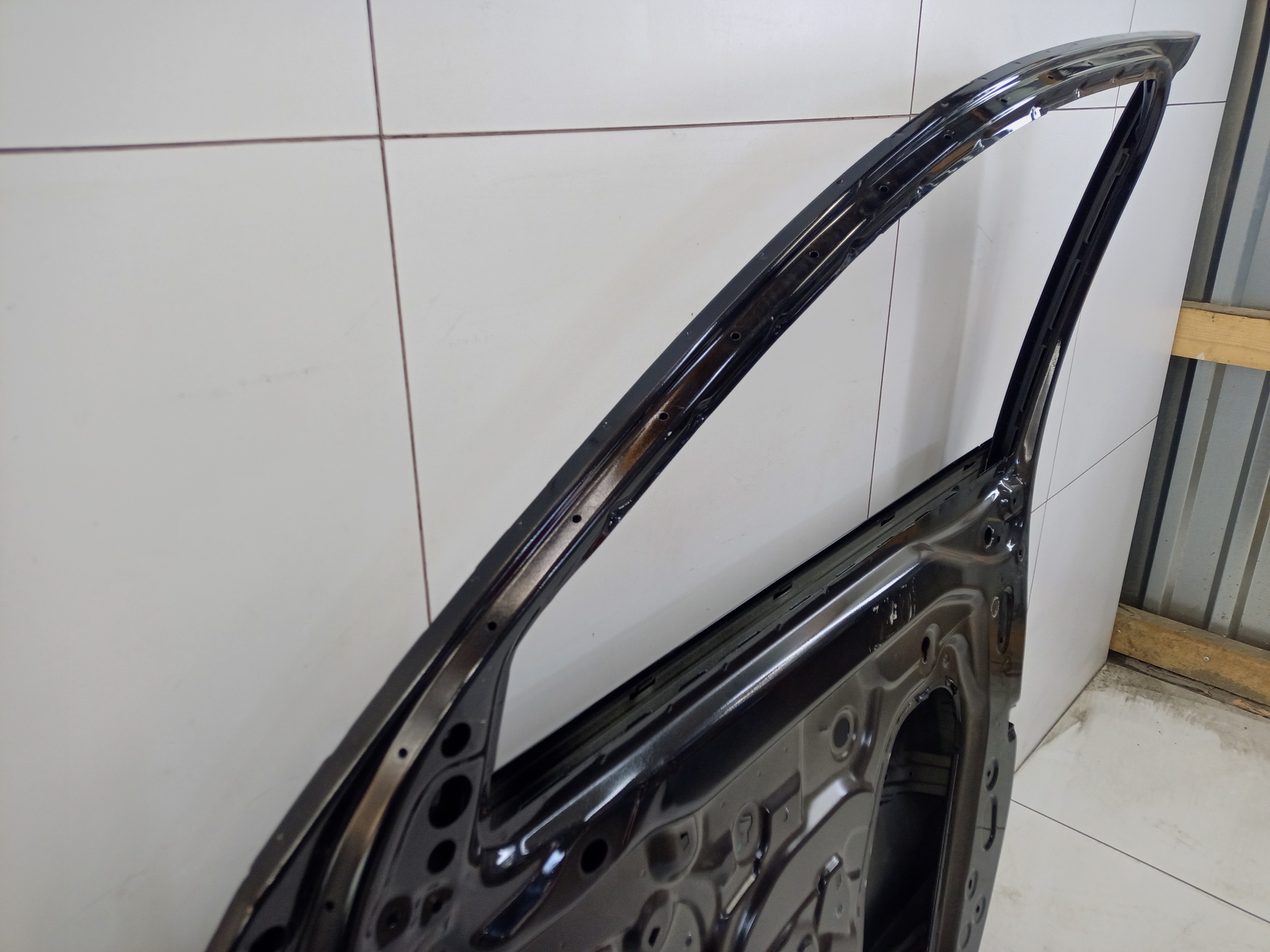 Дверь передняя правая Geely Monjaro