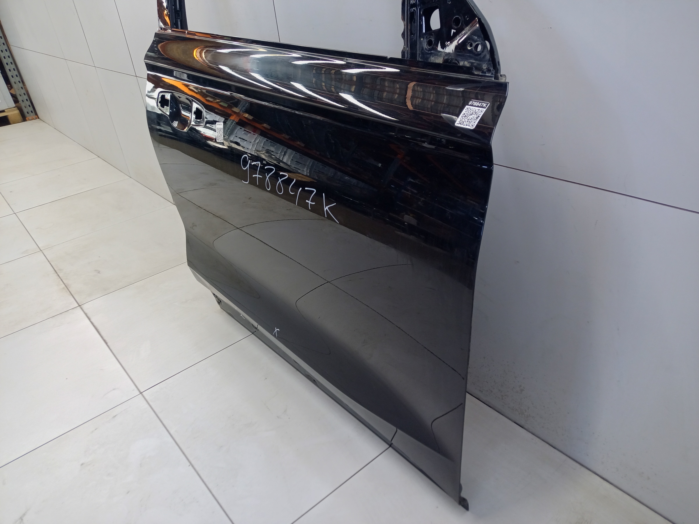 Дверь передняя правая Geely Monjaro