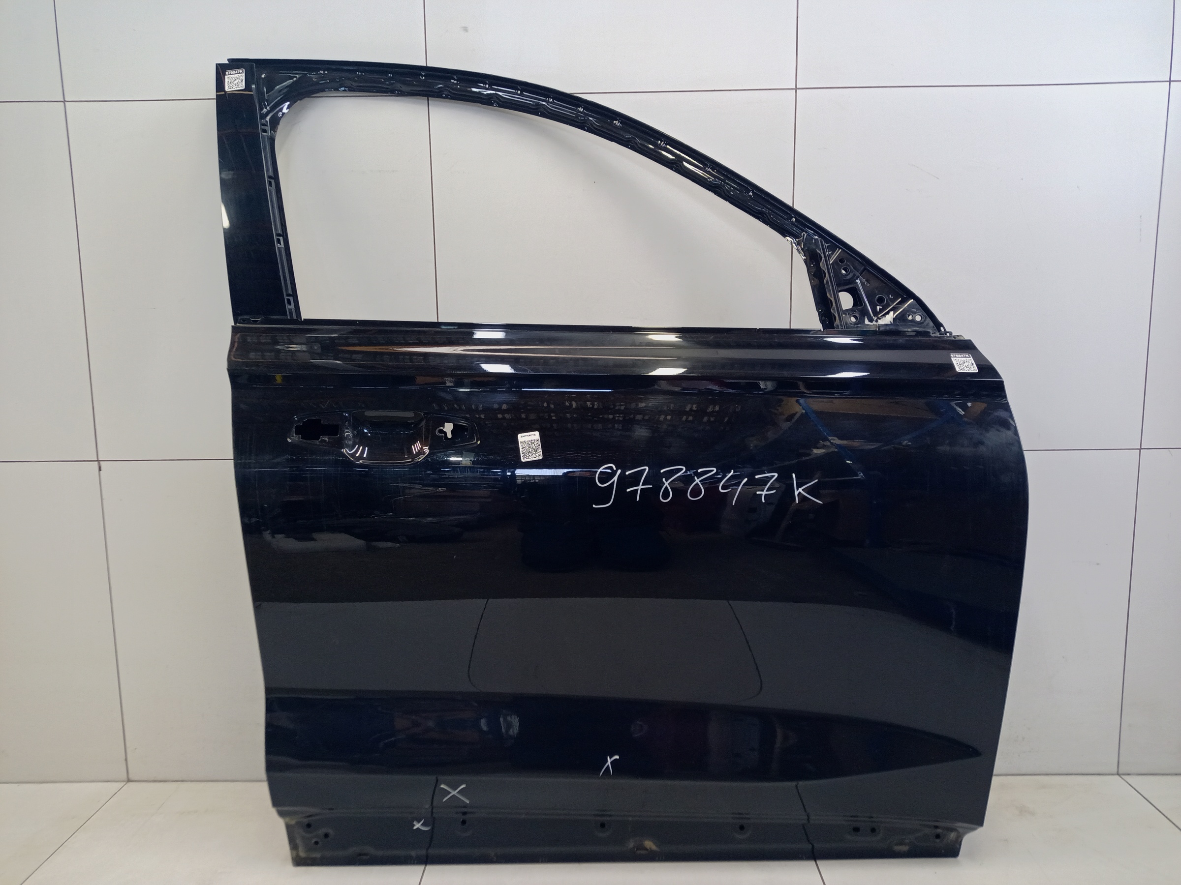 Дверь передняя правая Geely Monjaro