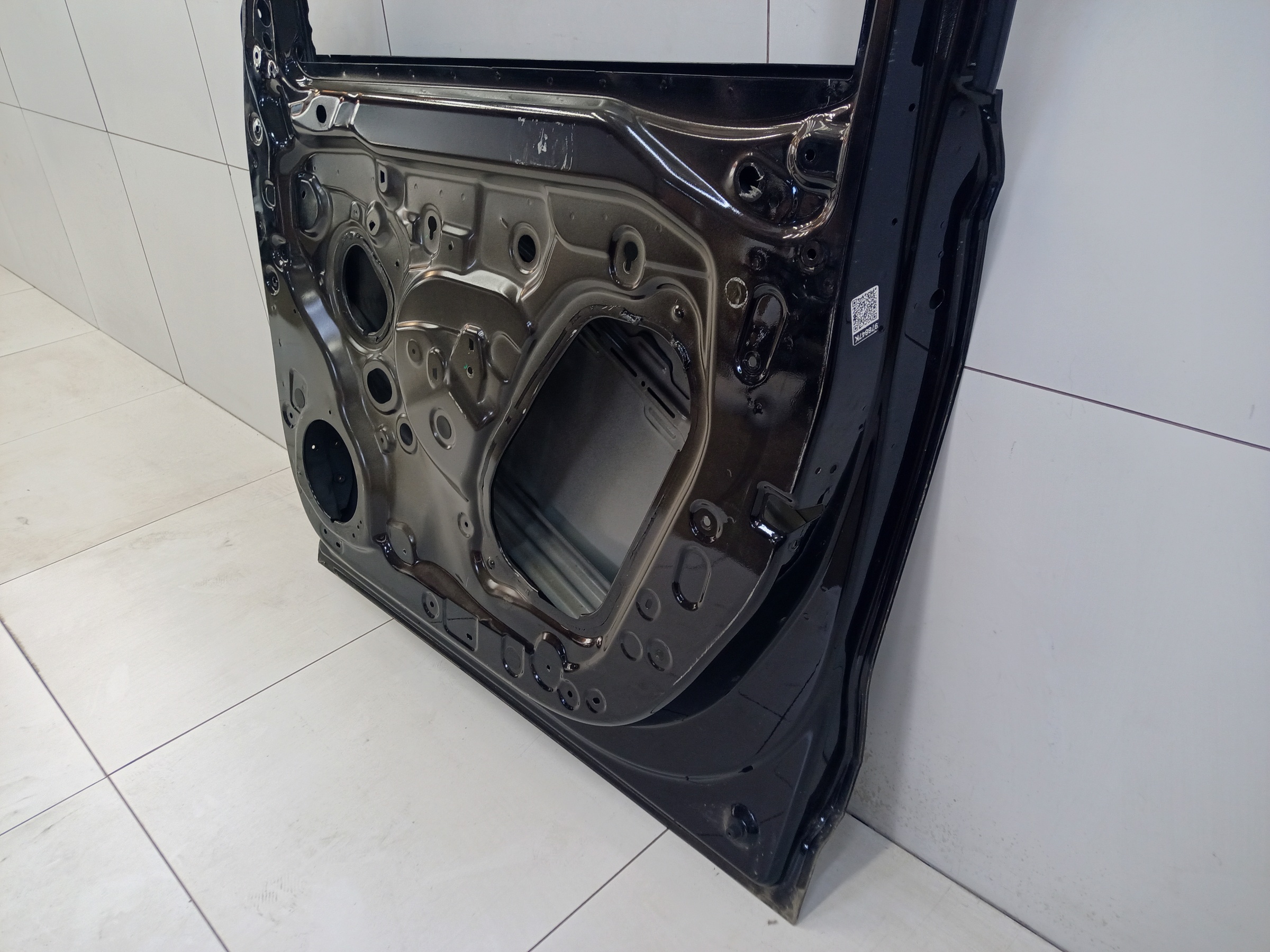 Дверь передняя правая Geely Monjaro