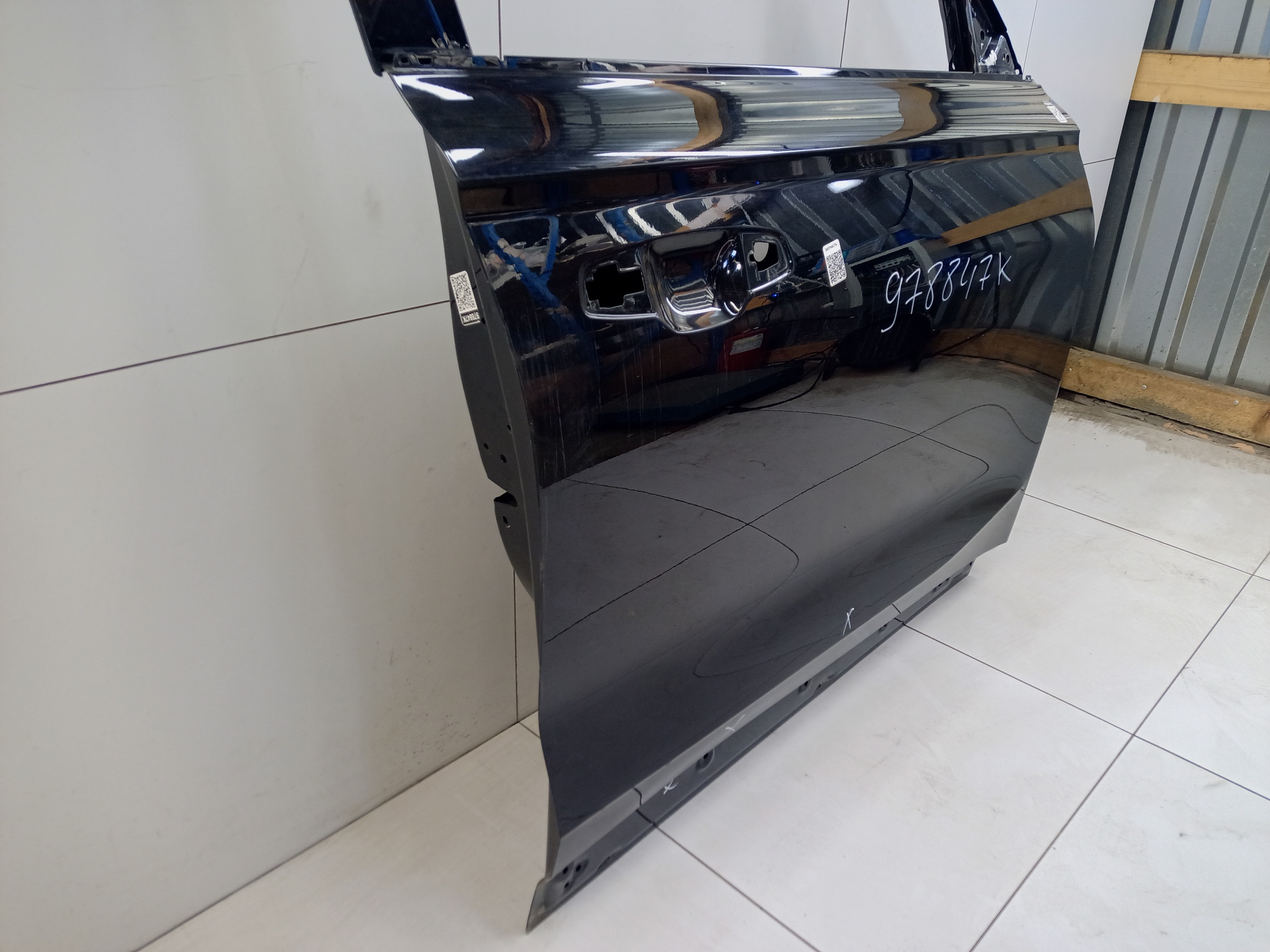 Дверь передняя правая Geely Monjaro