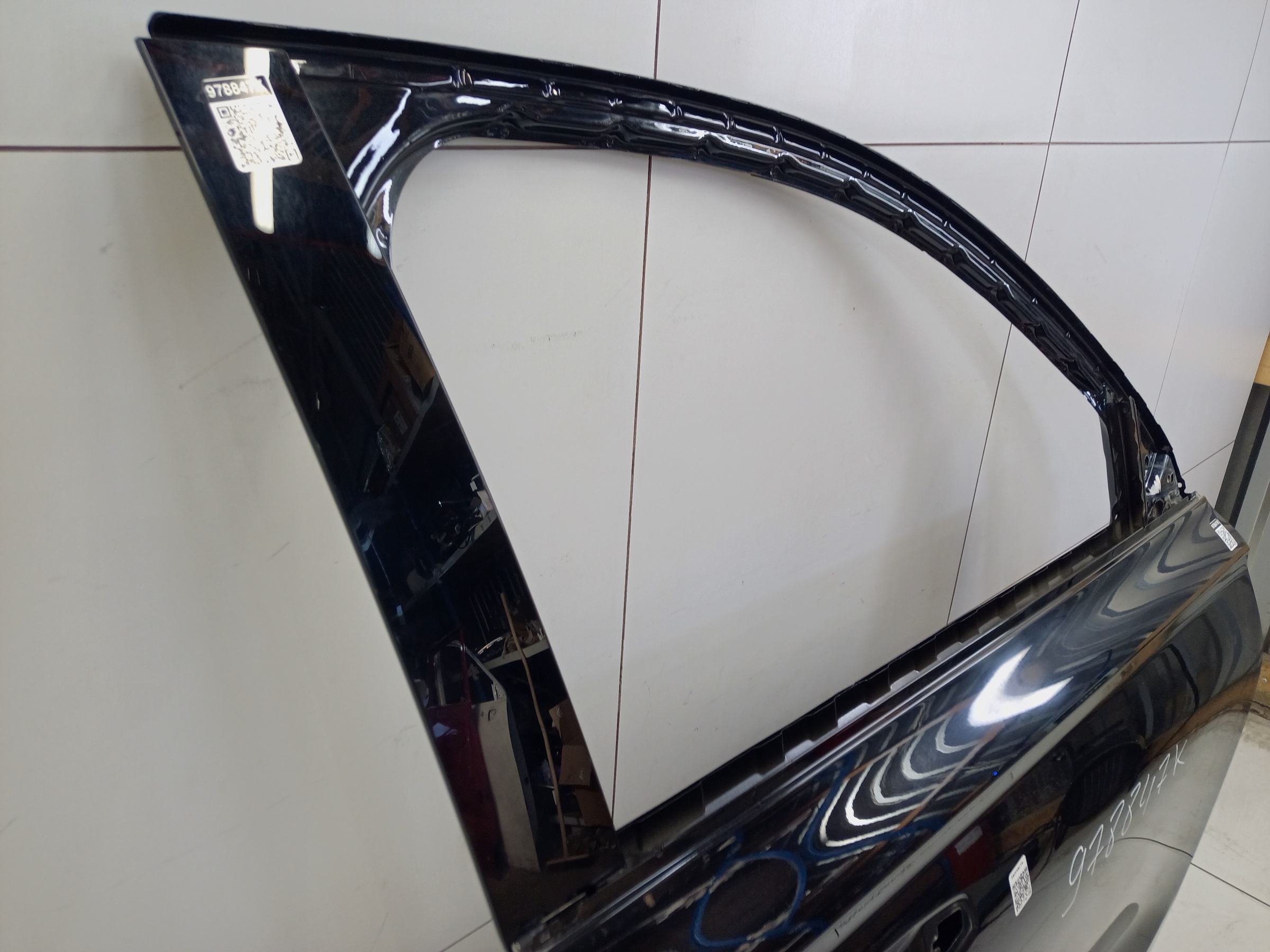 Дверь передняя правая Geely Monjaro