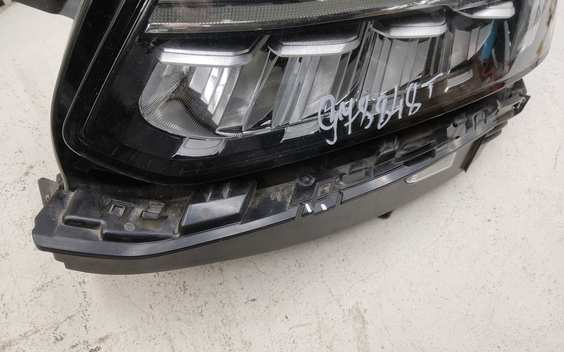 Фара передняя левая Geely Tugella Full LED