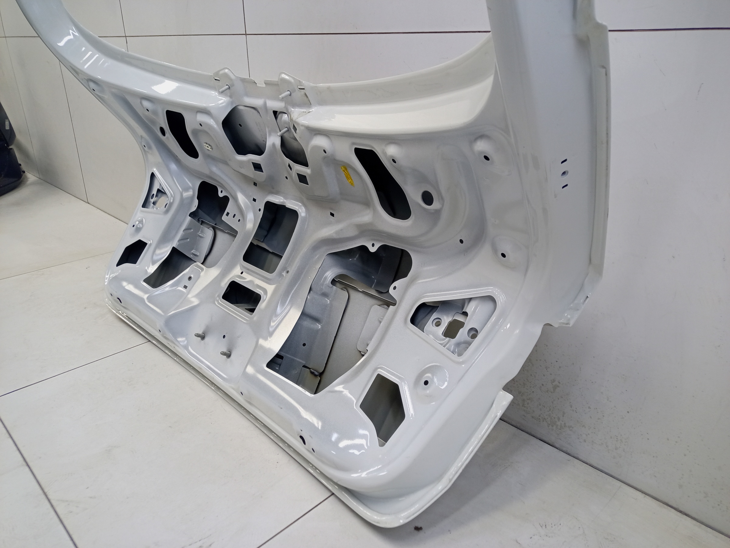 Крышка багажника Skoda Rapid 2