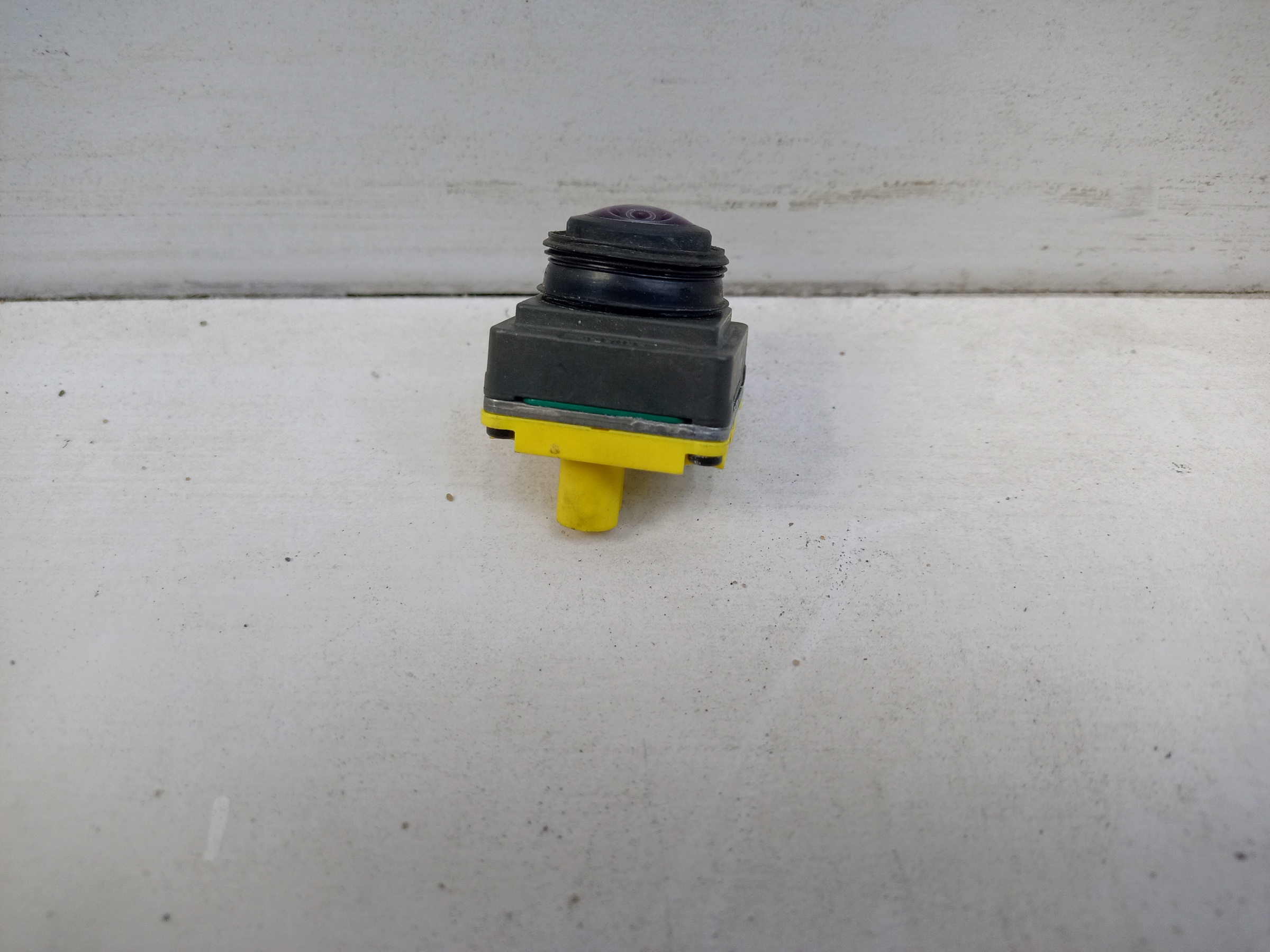 Камера переднего вида Geely Monjaro