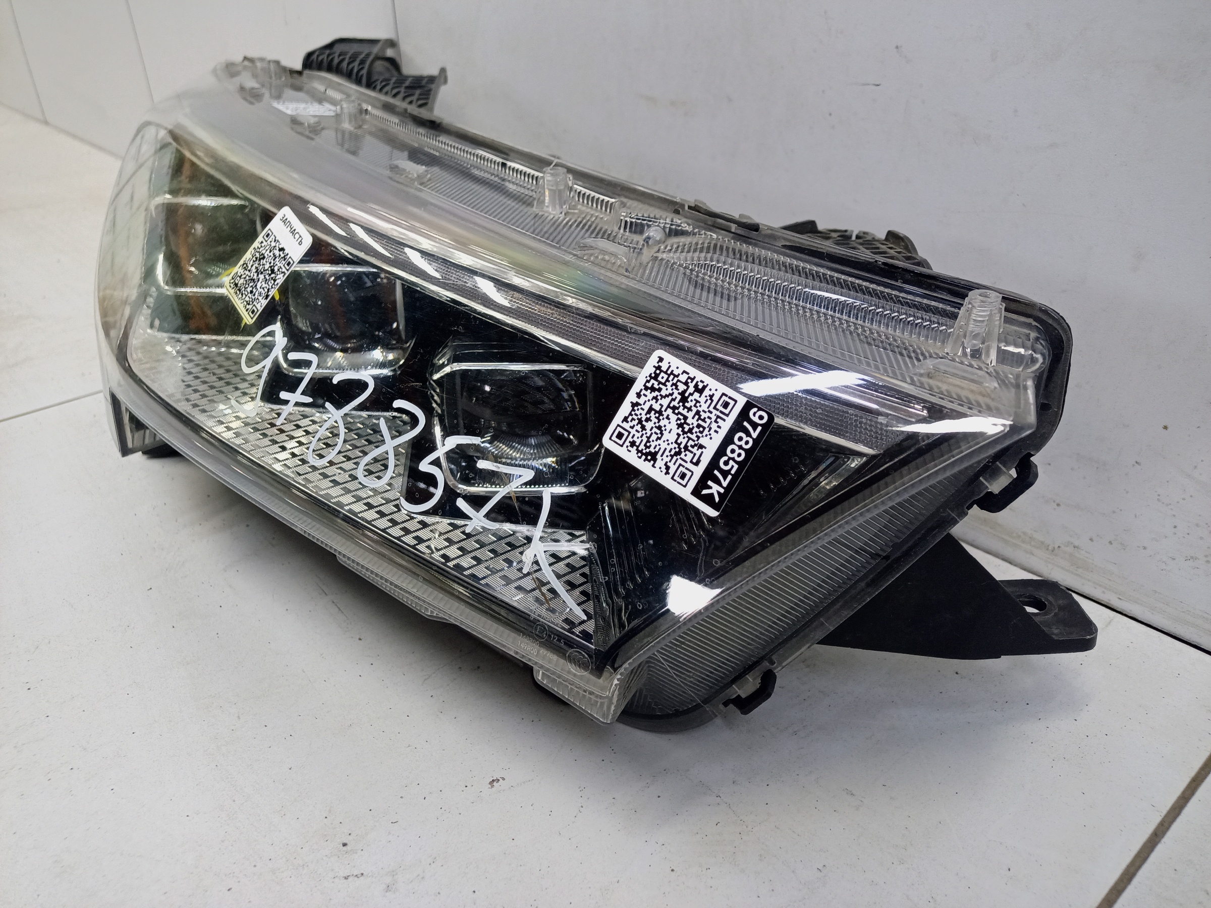 Фара передняя правая Jetour X90 Plus LED