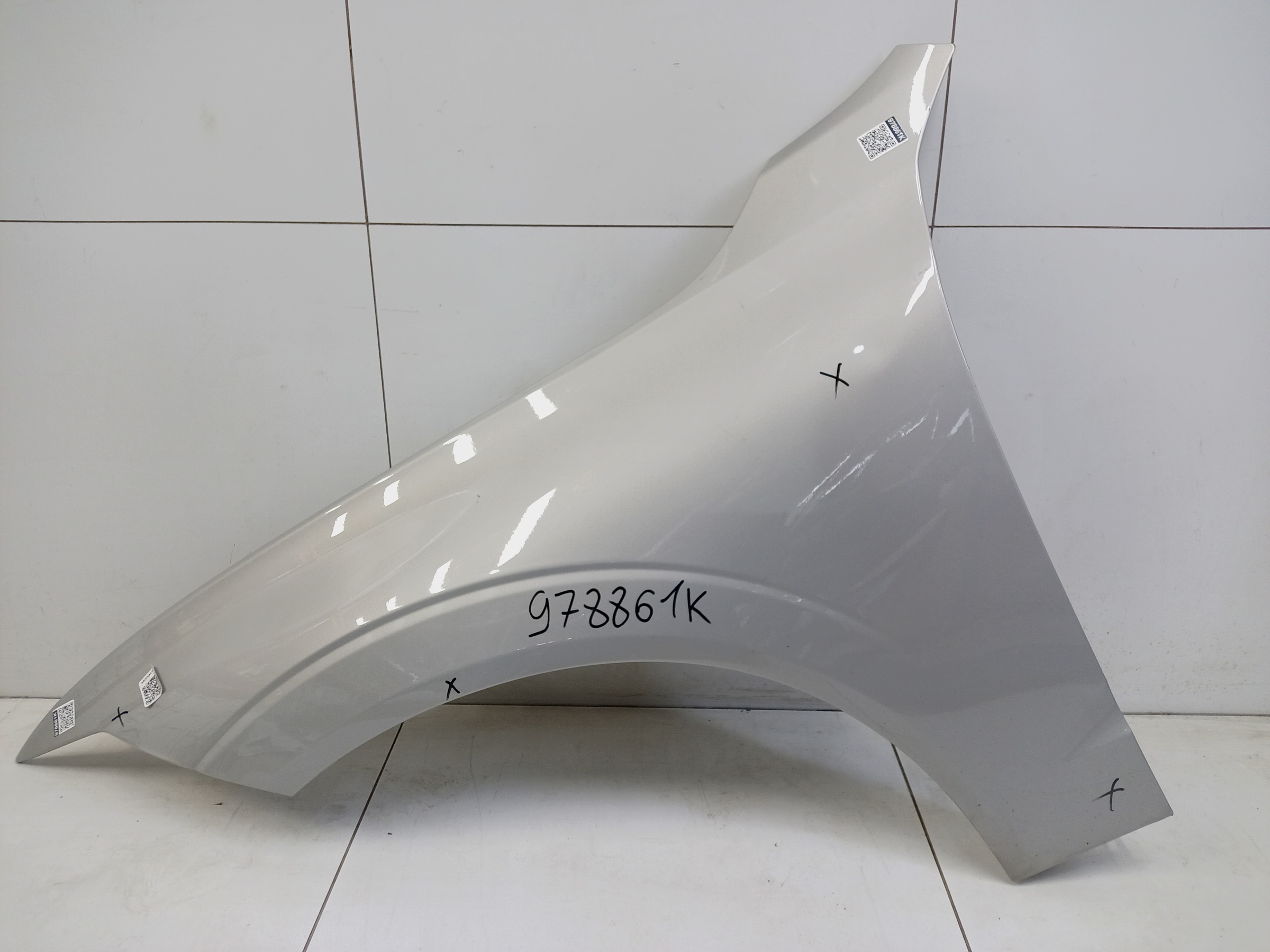 Крыло переднее левое Volvo XC60 2