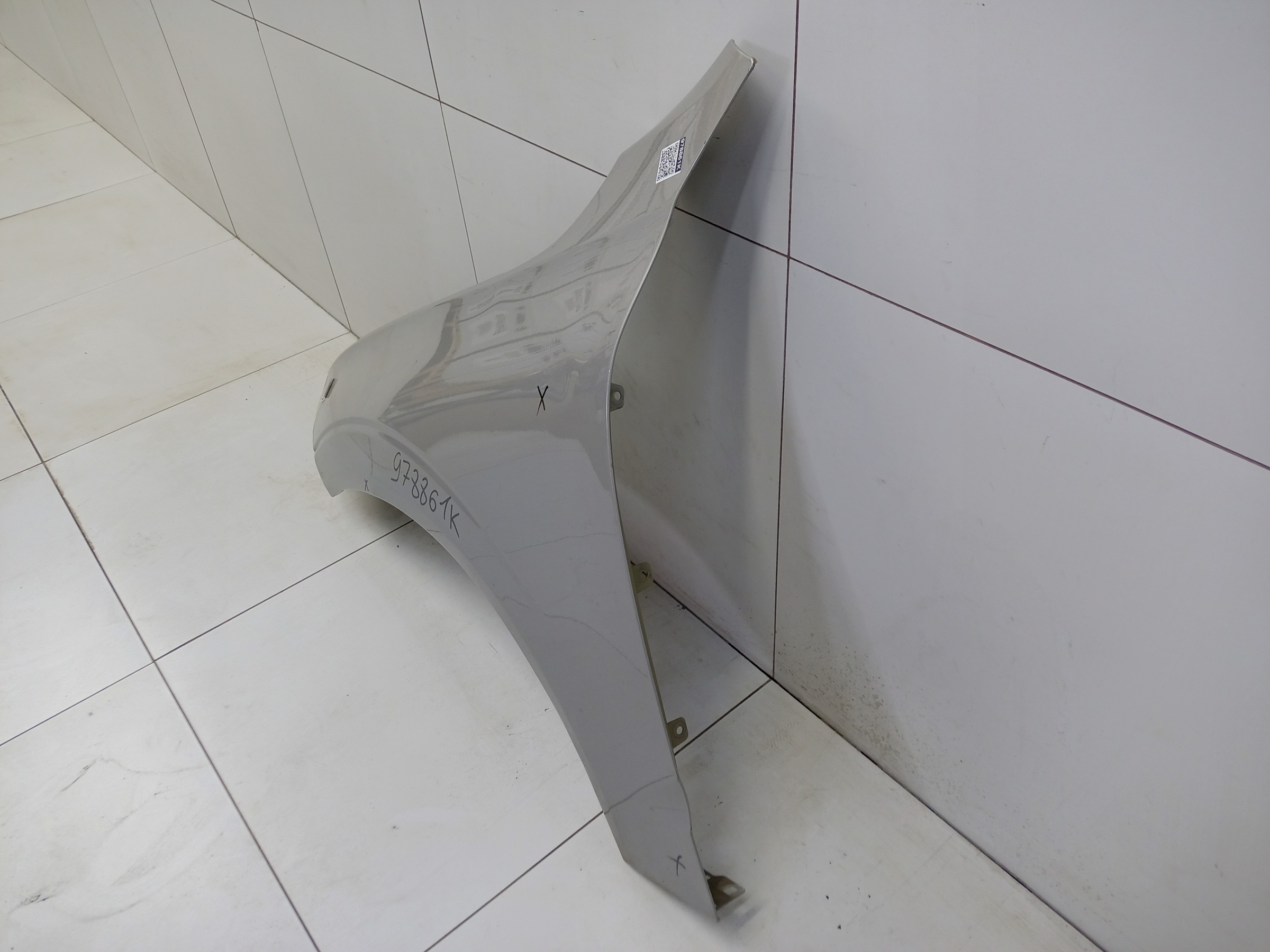 Крыло переднее левое Volvo XC60 2