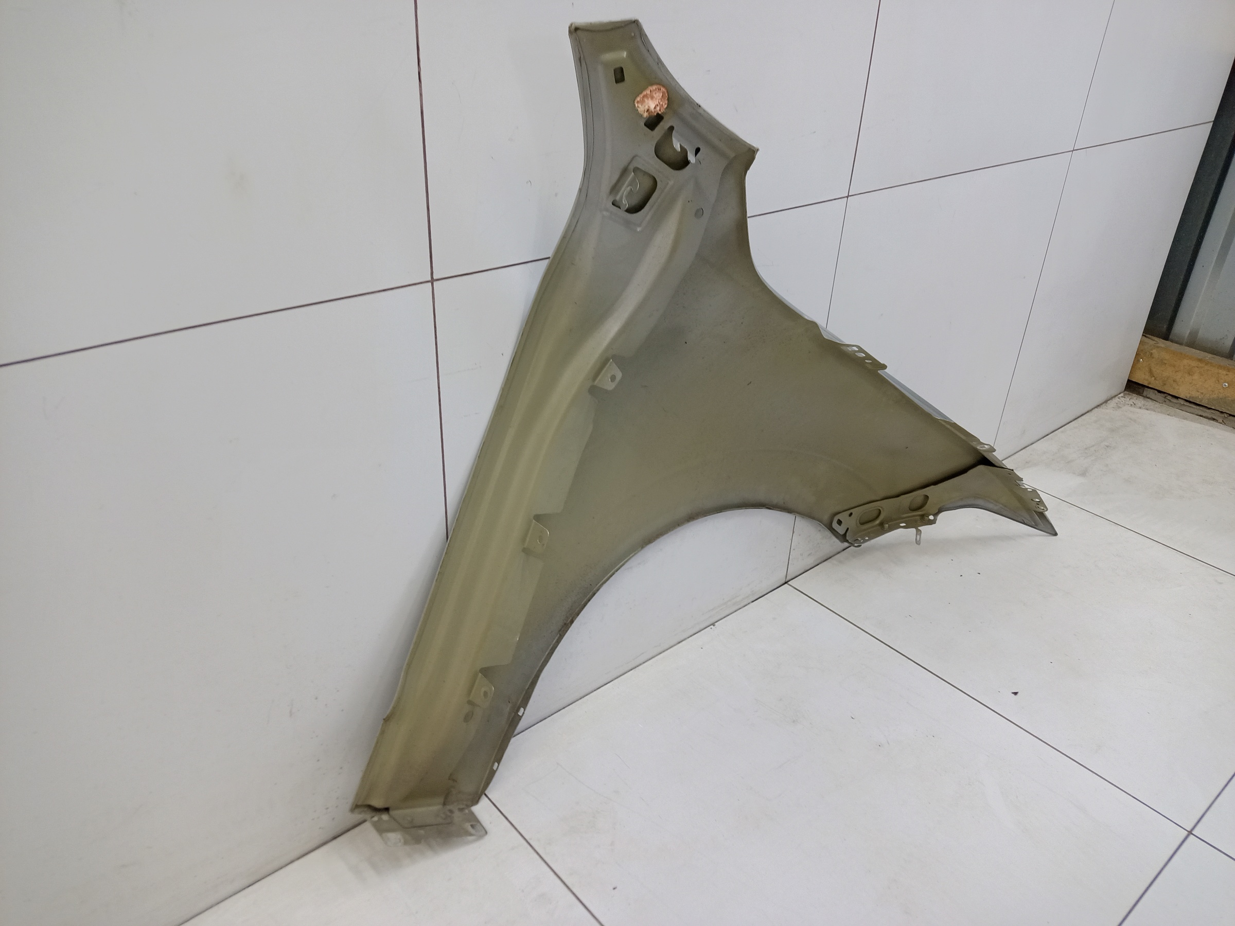 Крыло переднее левое Volvo XC60 2