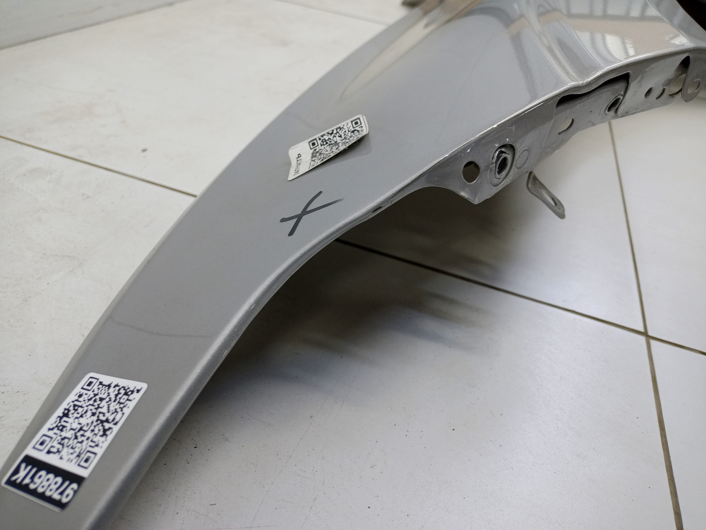 Крыло переднее левое Volvo XC60 2