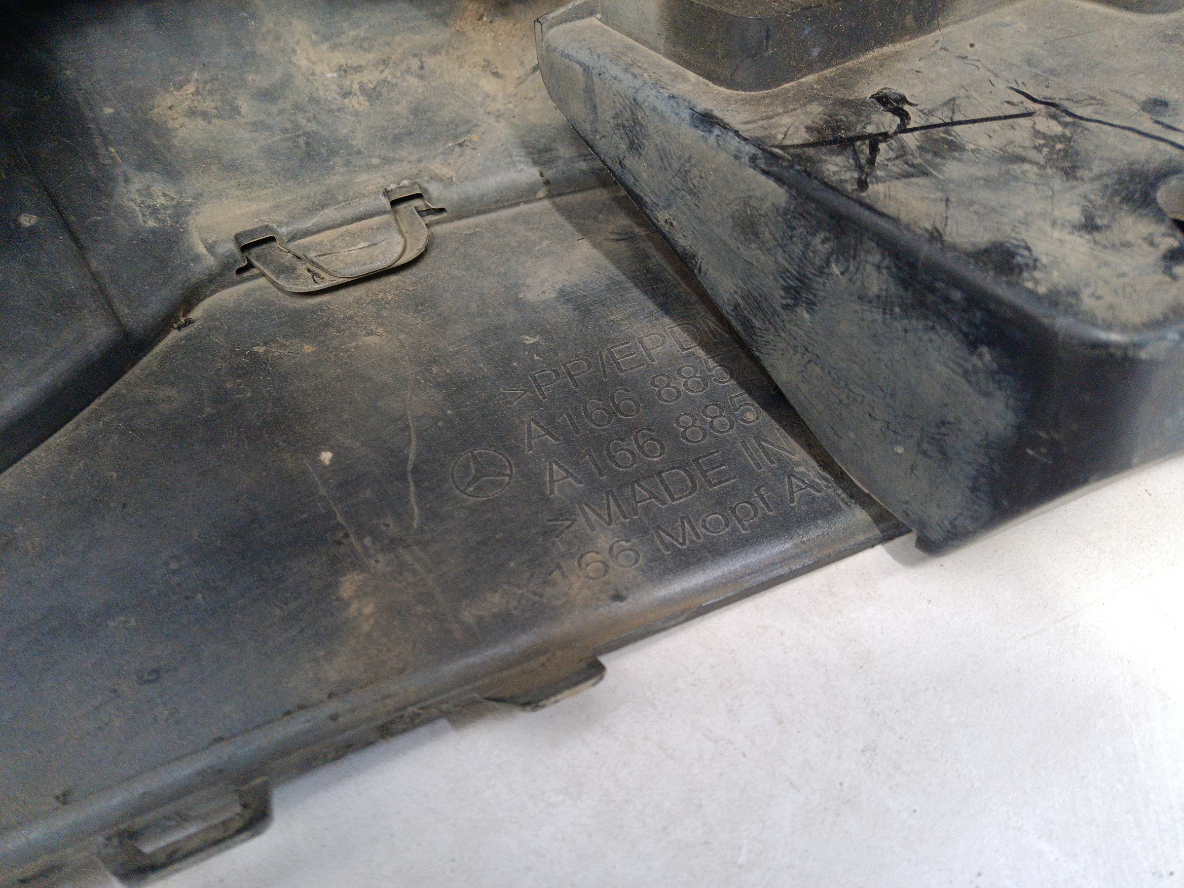 Бампер передний Mercedes Benz GL-klasse X166 AMG